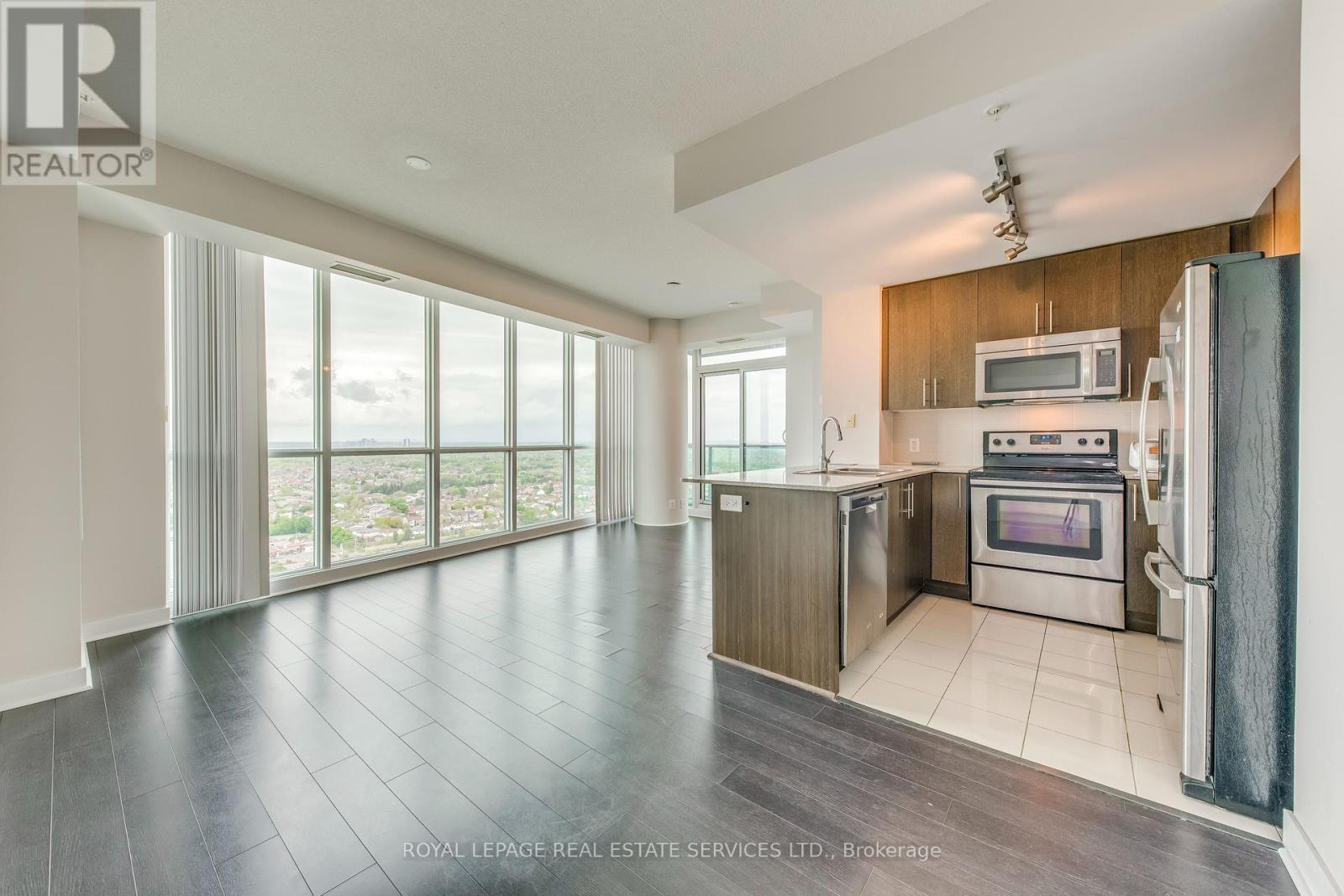 












2608 - 3985 GRAND PARK DRIVE

,
Mississauga,




Ontario
L5B0H8

