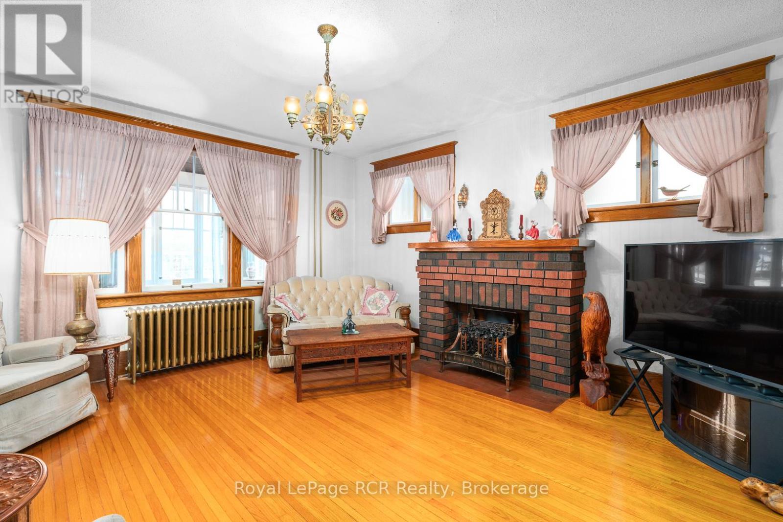 












57 ELORA STREET N

,
Minto,




Ontario
N0G1M0

