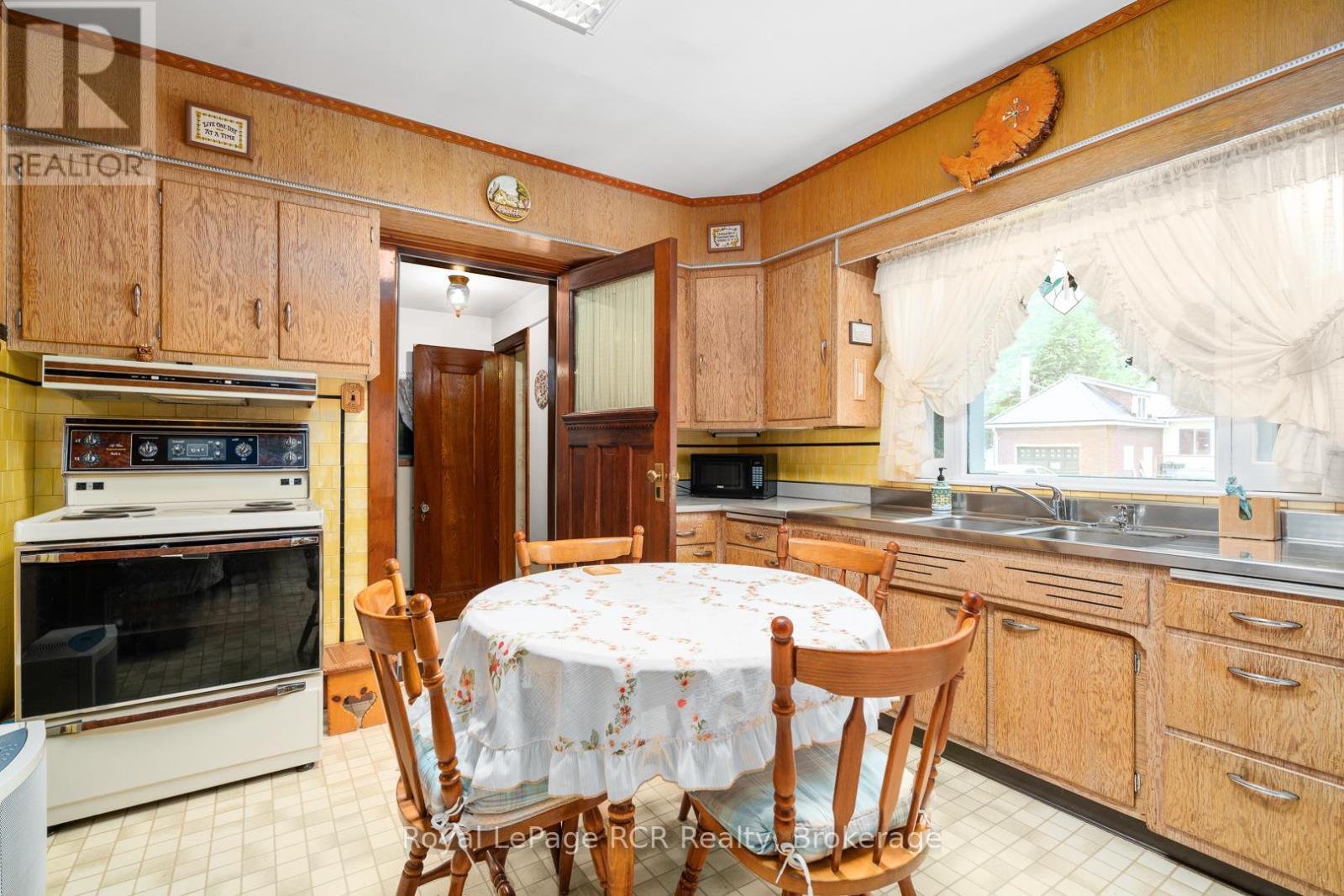 












57 ELORA STREET N

,
Minto,




Ontario
N0G1M0

