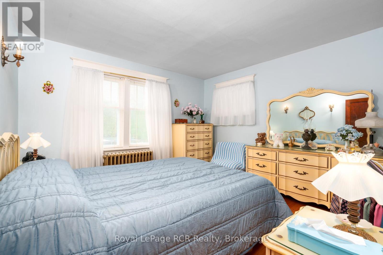 












57 ELORA STREET N

,
Minto,




Ontario
N0G1M0

