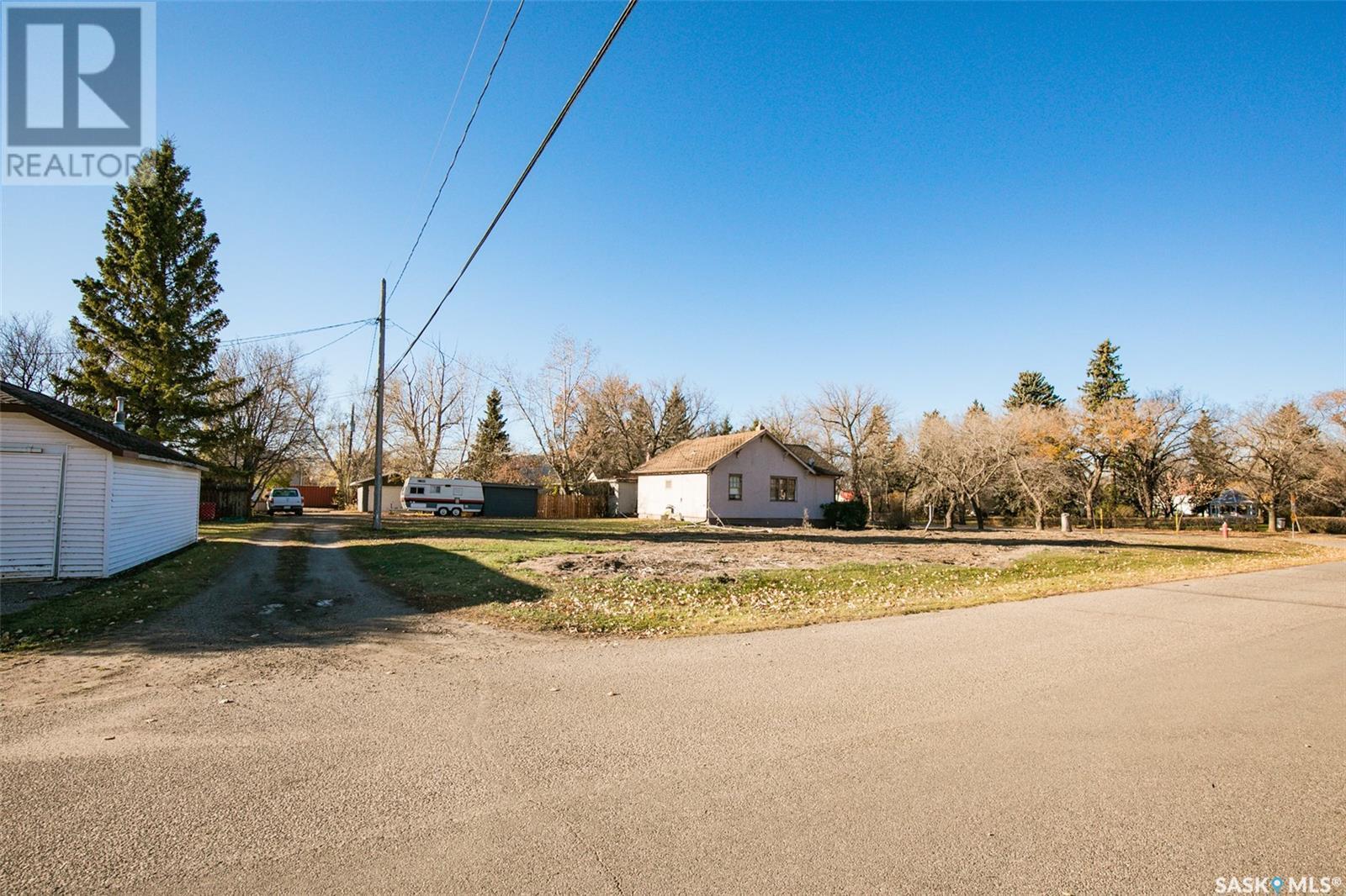 












204 Chipman STREET

,
Luseland,







Saskatchewan
S0L2A0

