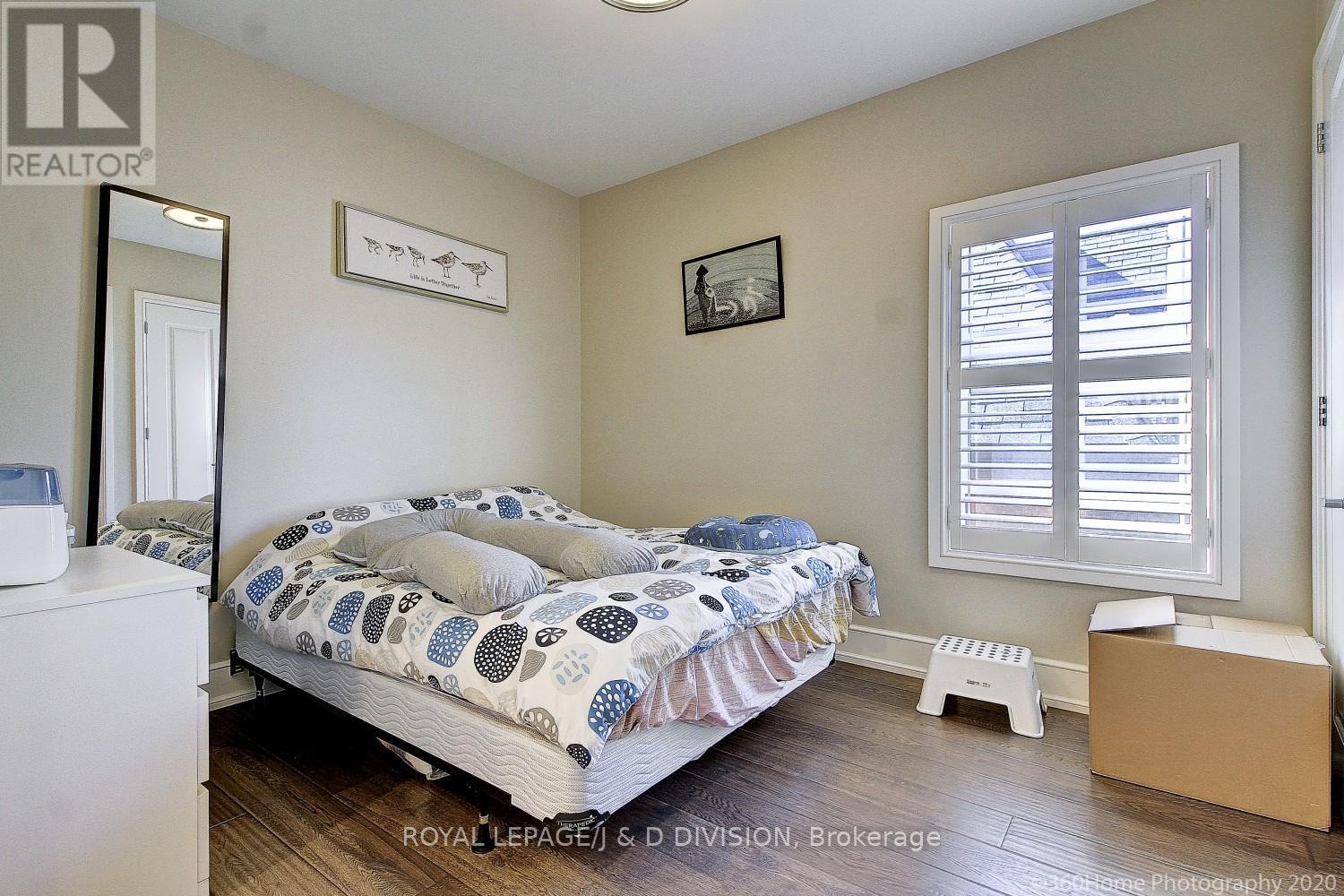 












06 - 28 MADISON AVENUE

,
Toronto,




Ontario
M5R2S1

