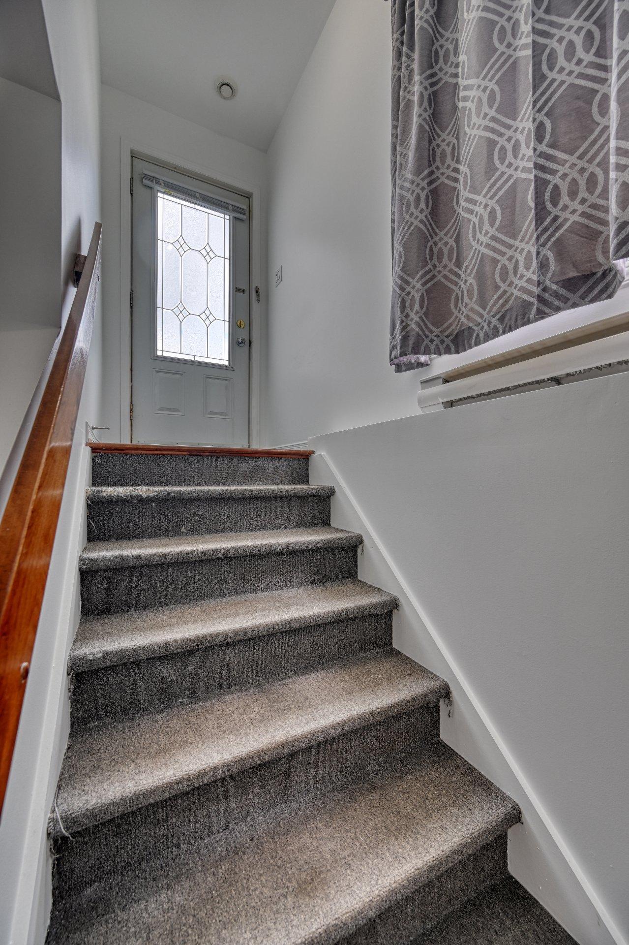 









12965

 - 12967


Rue de Brouage

,
Mirabel,




QC
J7J0B8

