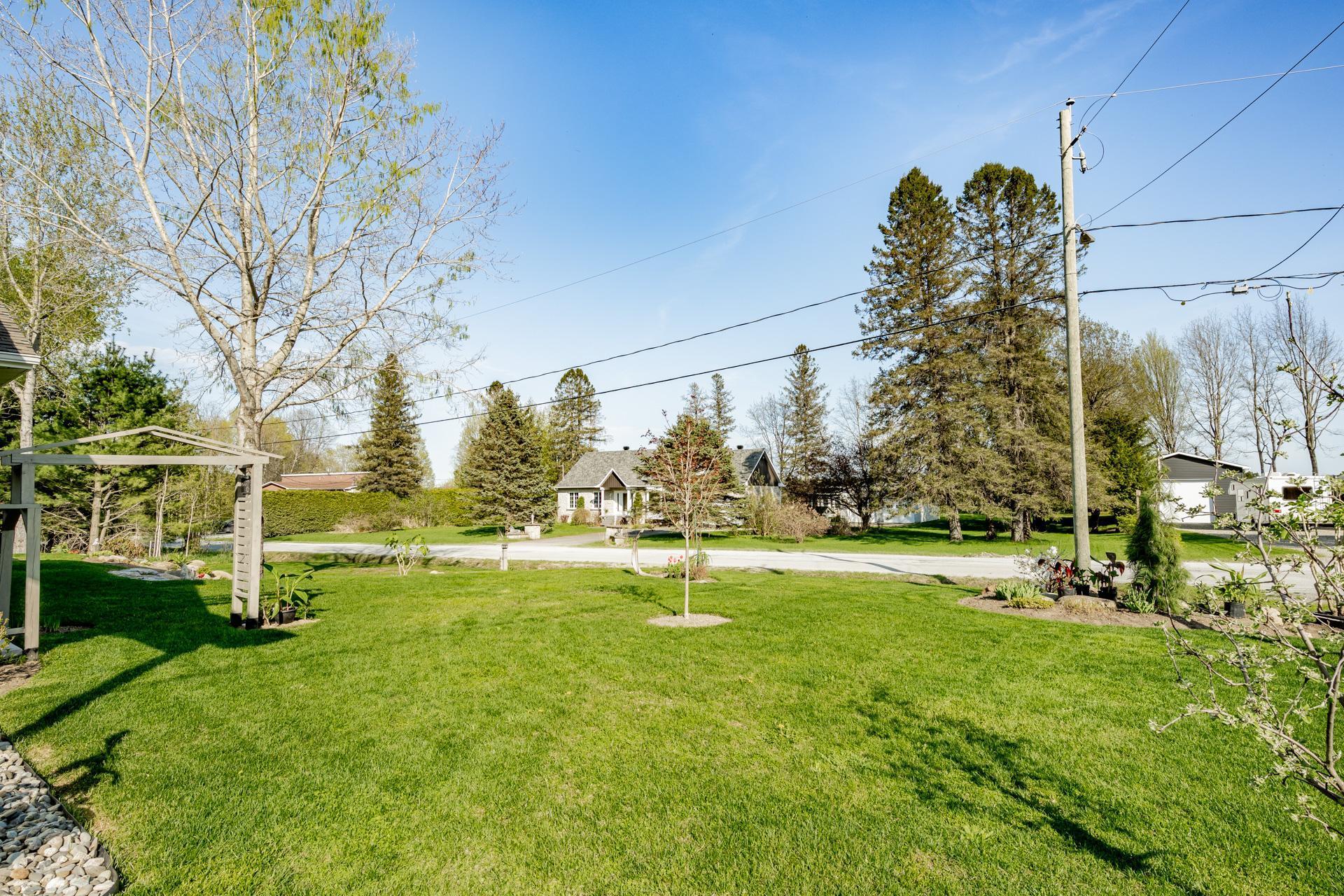 









2


Rue Pauline-Gosselin

,
Dudswell,




QC
J1B1G0

