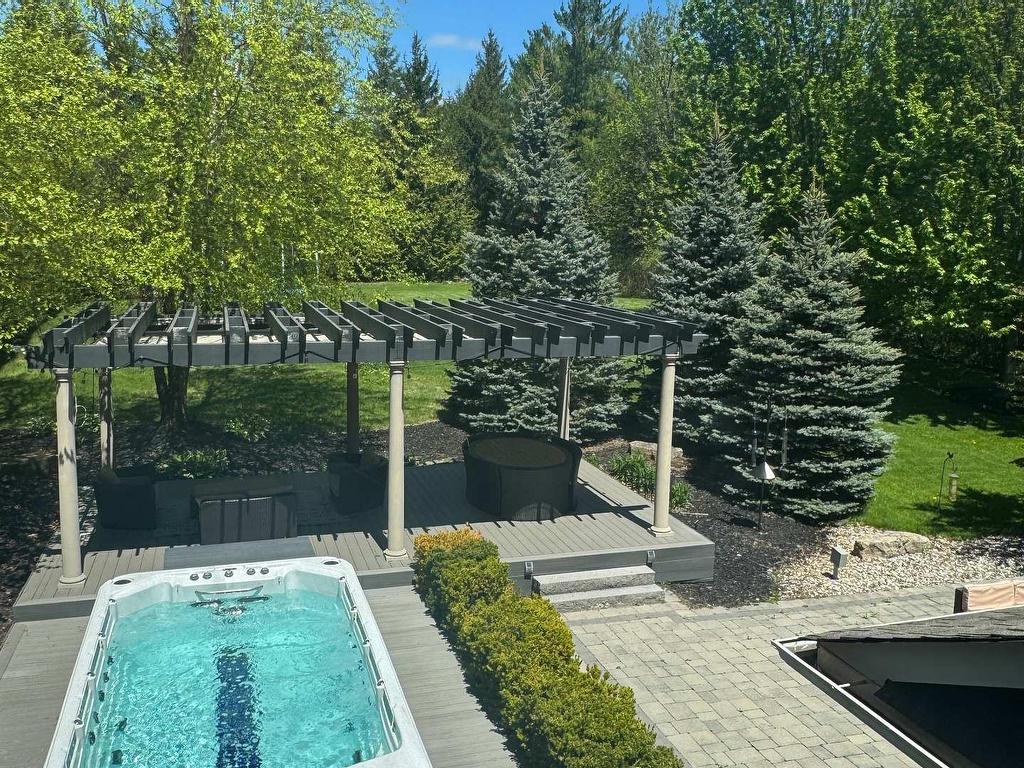 









14


Richard Butler

Drive,
Whitby,




ON
L0B 1A0

