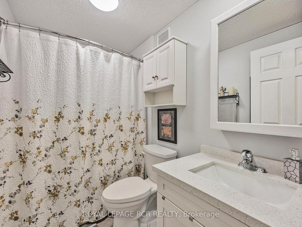 









37


Jane

Street,
Oro-Medonte,




ON
L3V 0P9

