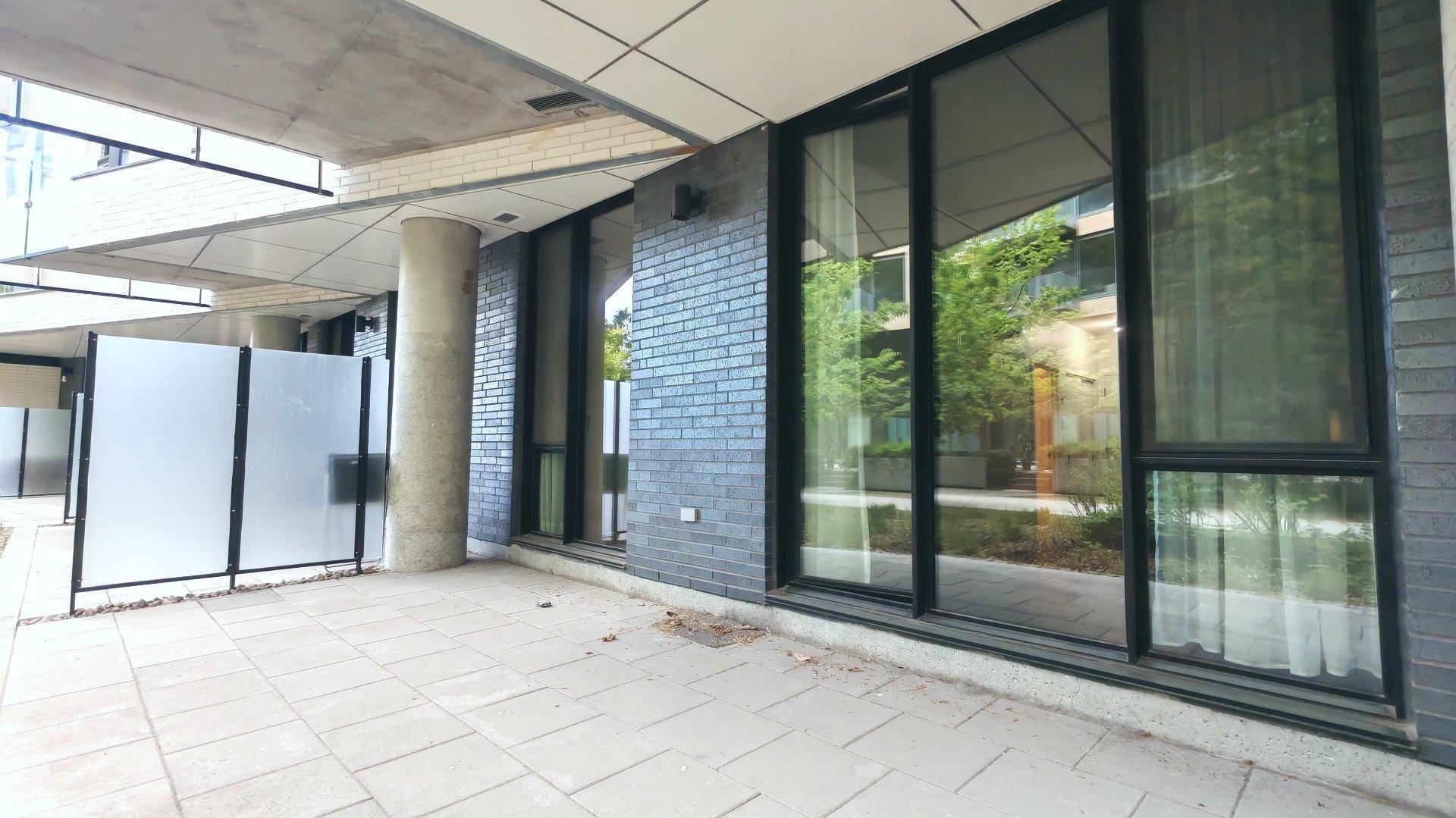 









1550


Rue des Bassins

, 126,
Montréal (Le Sud-Ouest),




QC
H3C0W5


