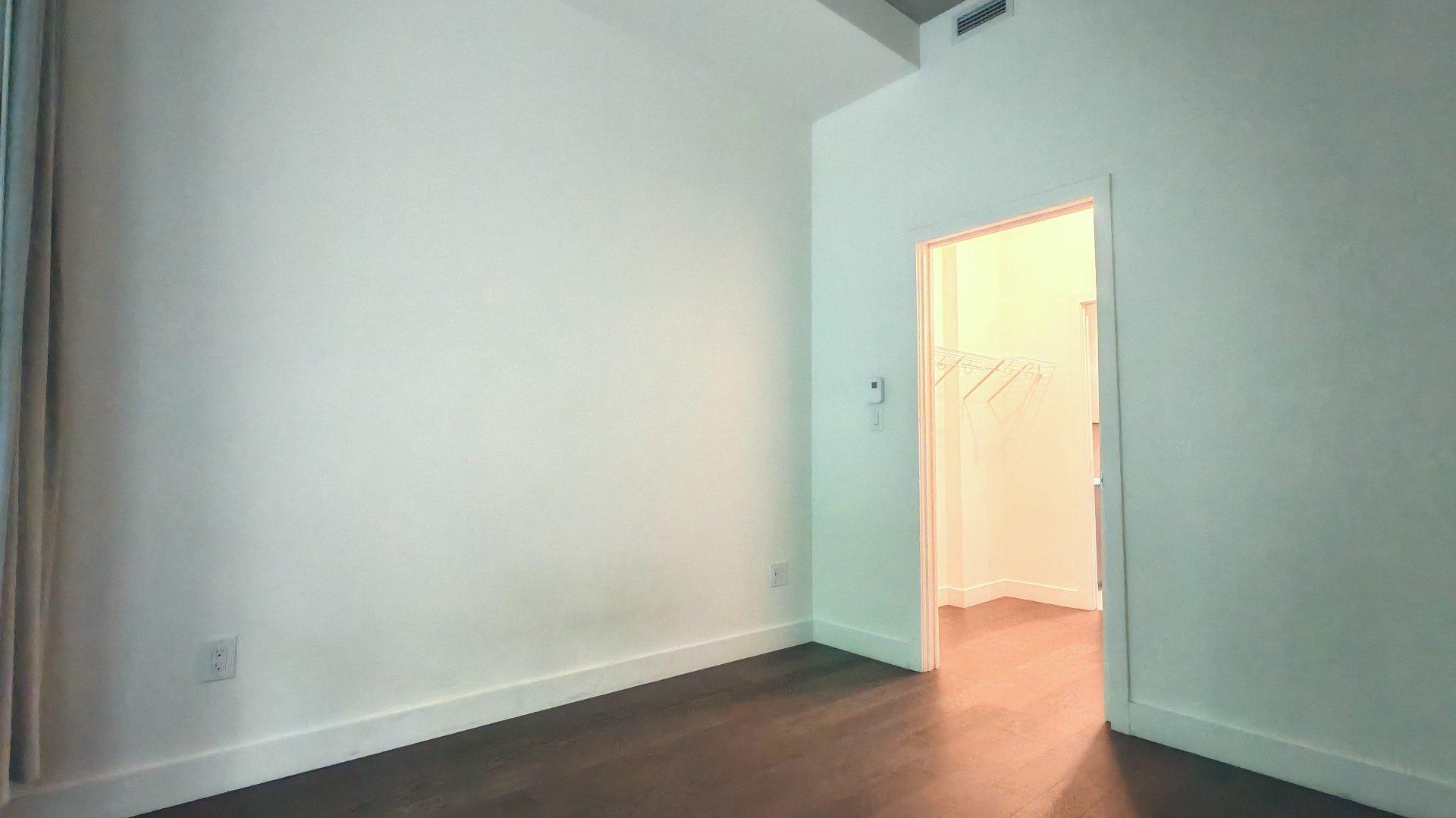 









1550


Rue des Bassins

, 126,
Montréal (Le Sud-Ouest),




QC
H3C0W5

