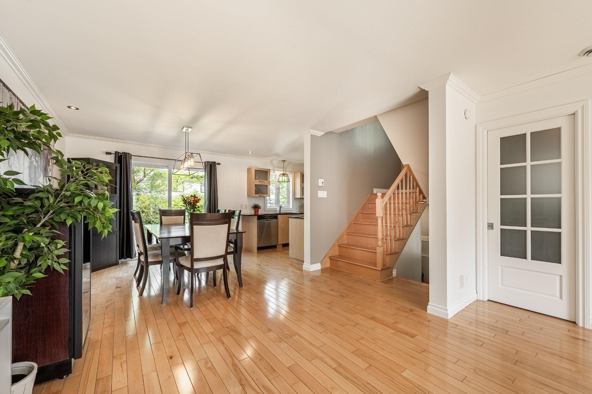 









2150


Av. Jean-Noël-Dion

,
Saint-Hyacinthe,




QC
J2S0G8

