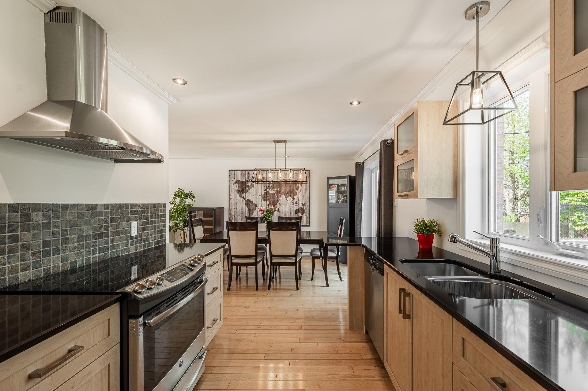 









2150


Av. Jean-Noël-Dion

,
Saint-Hyacinthe,




QC
J2S0G8

