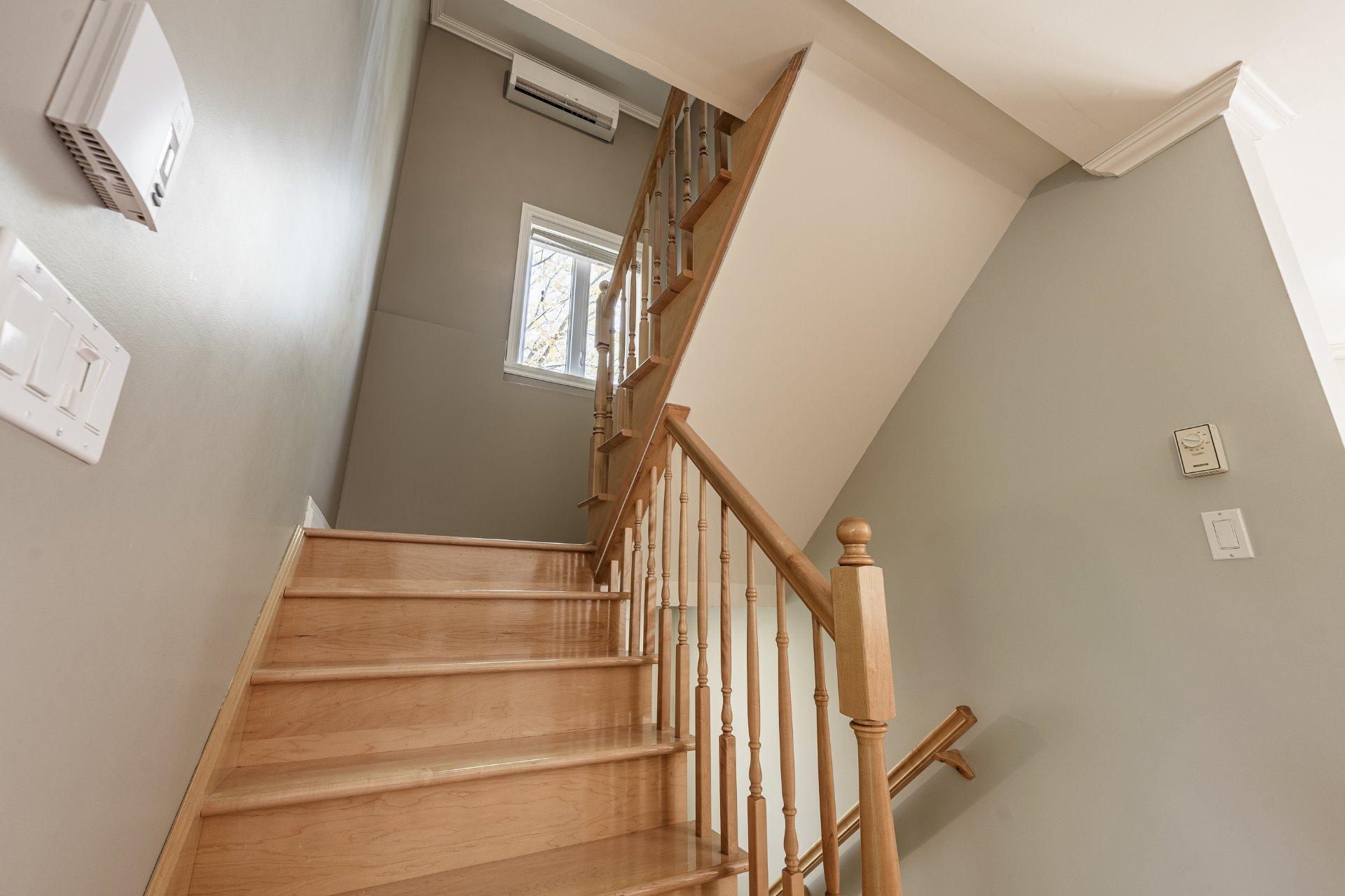 









2150


Av. Jean-Noël-Dion

,
Saint-Hyacinthe,




QC
J2S0G8

