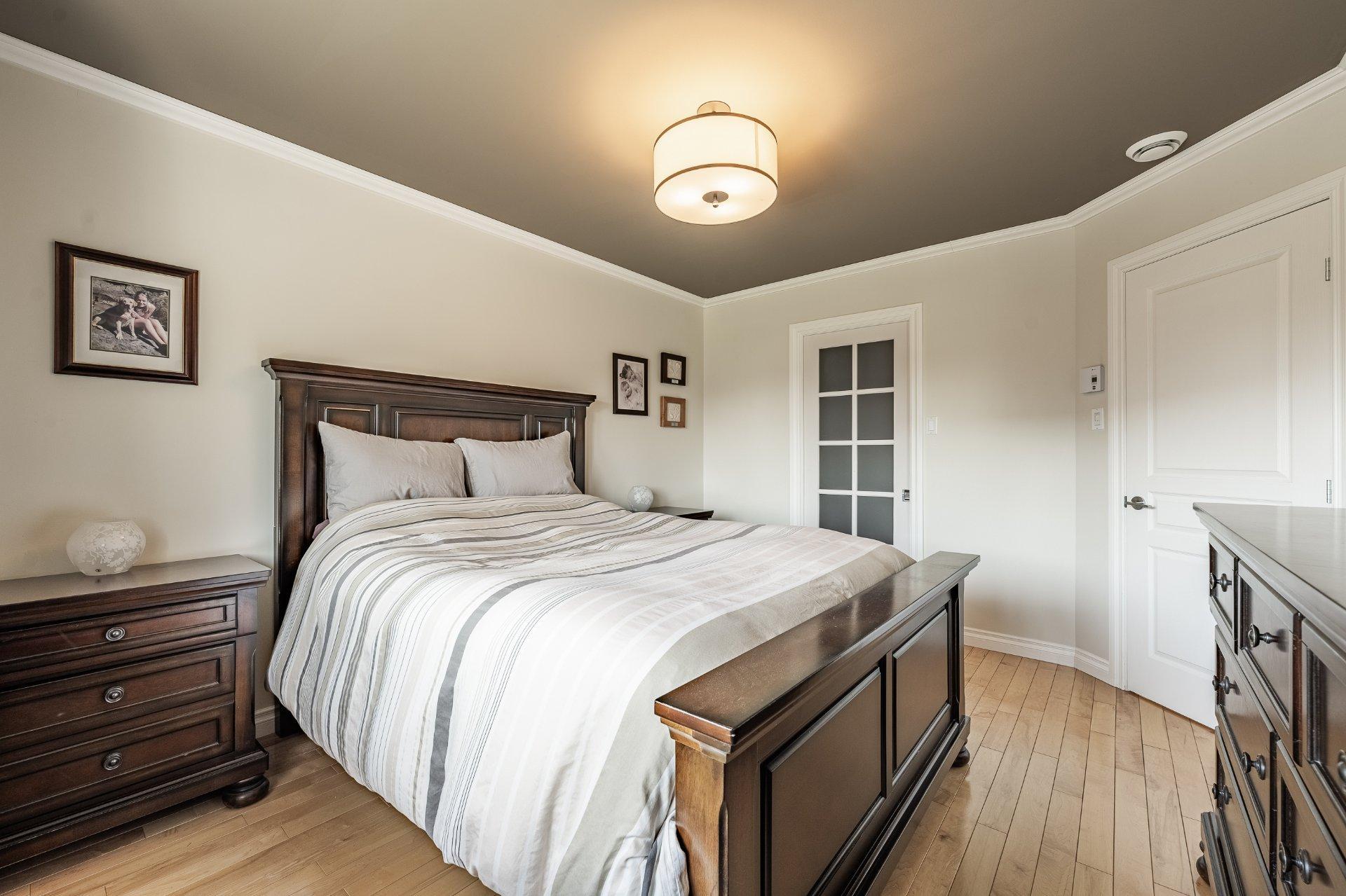 









2150


Av. Jean-Noël-Dion

,
Saint-Hyacinthe,




QC
J2S0G8

