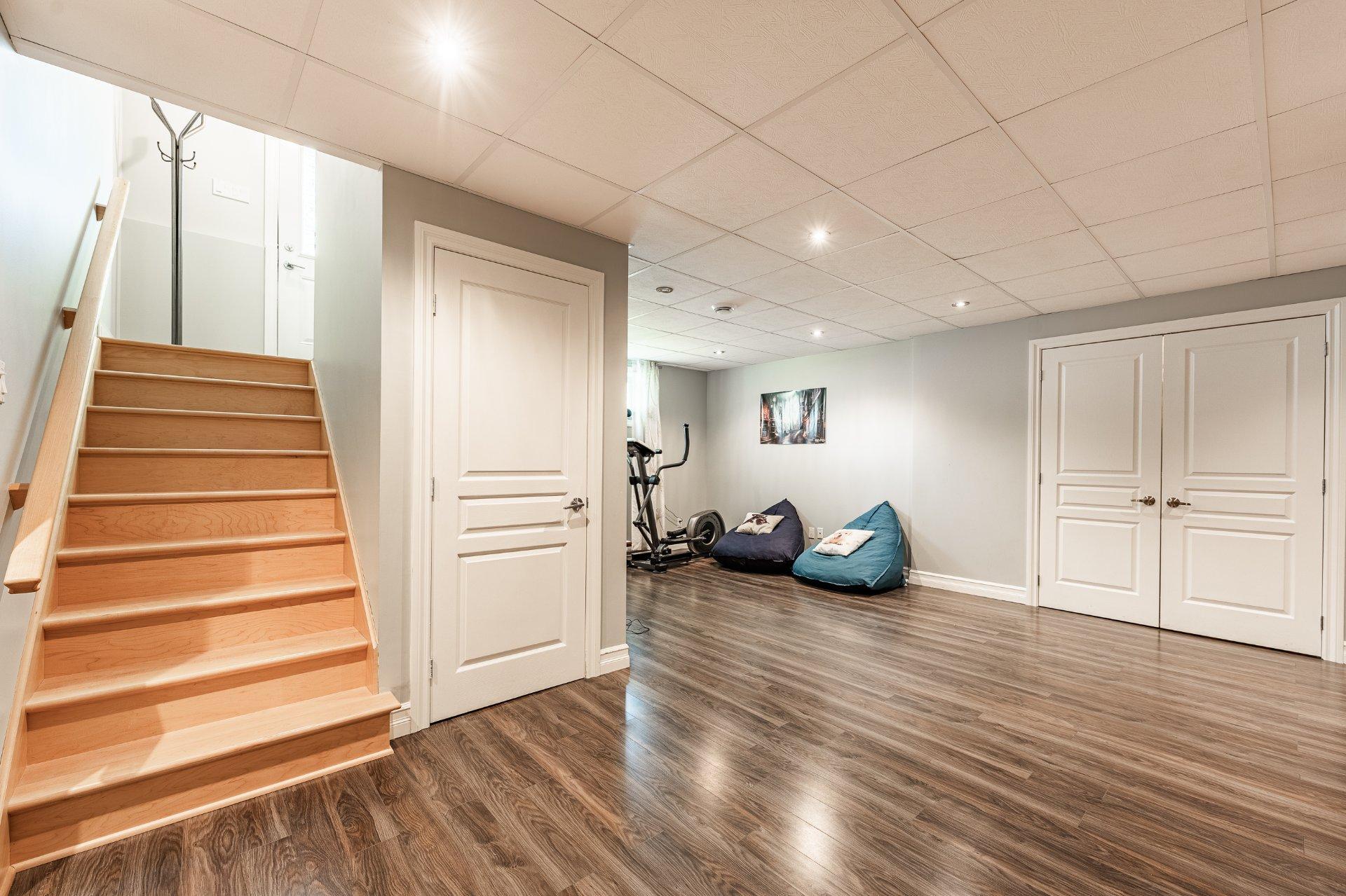 









2150


Av. Jean-Noël-Dion

,
Saint-Hyacinthe,




QC
J2S0G8


