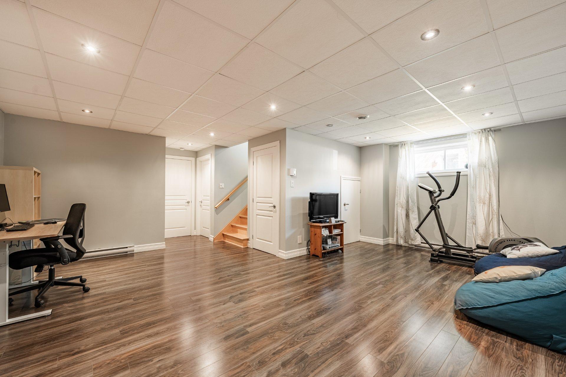 









2150


Av. Jean-Noël-Dion

,
Saint-Hyacinthe,




QC
J2S0G8

