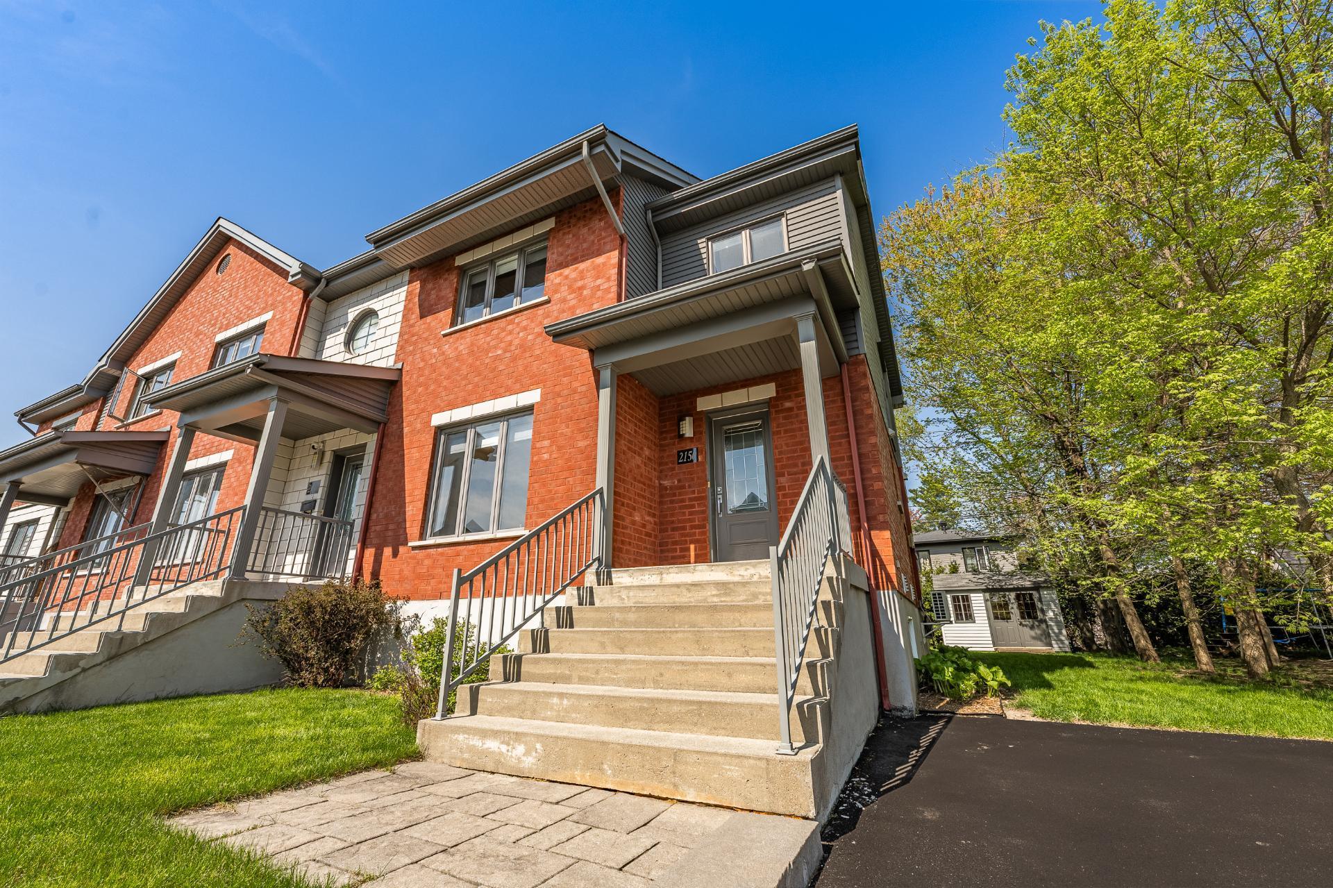 









2150


Av. Jean-Noël-Dion

,
Saint-Hyacinthe,




QC
J2S0G8

