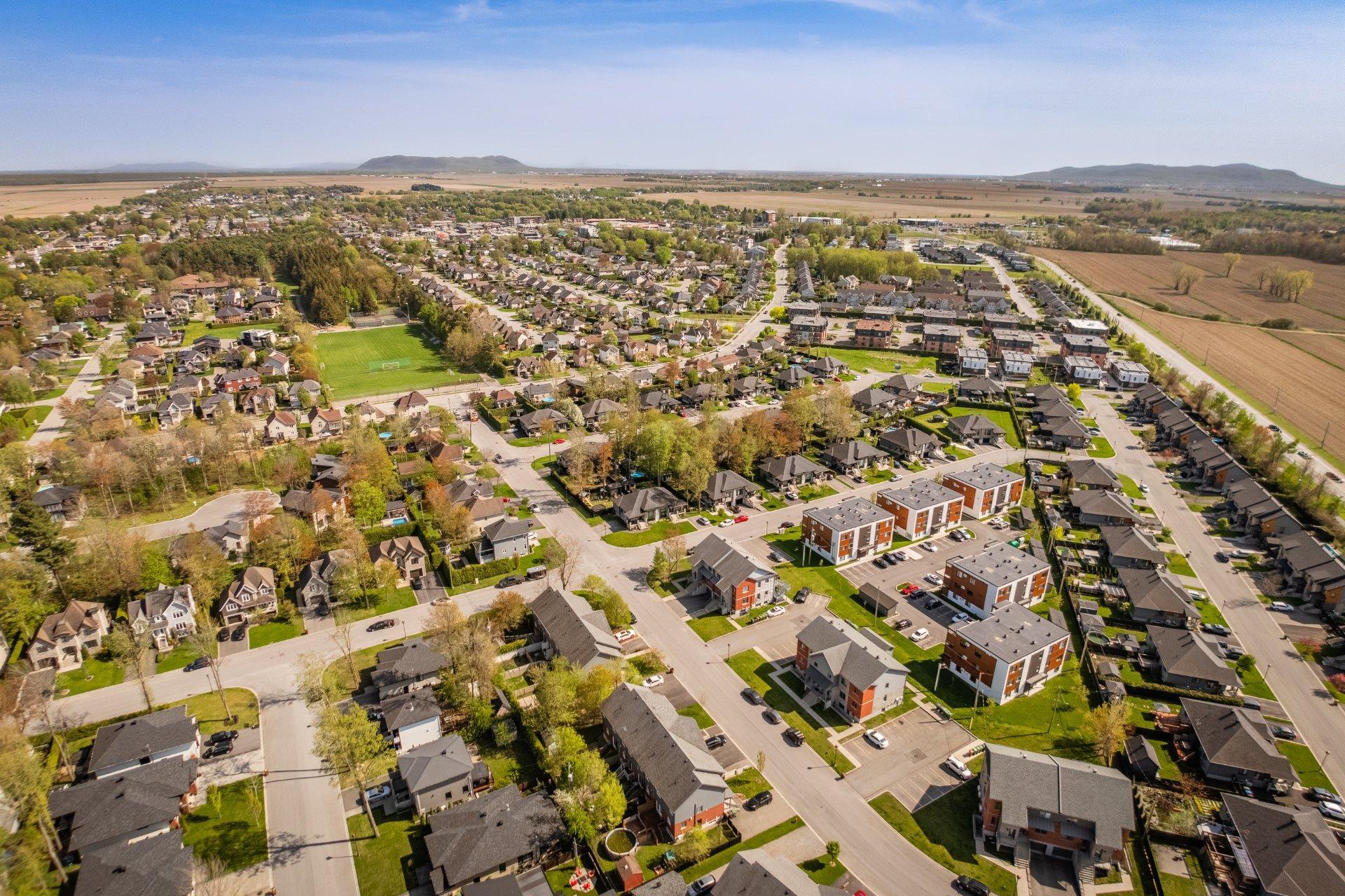 









2150


Av. Jean-Noël-Dion

,
Saint-Hyacinthe,




QC
J2S0G8

