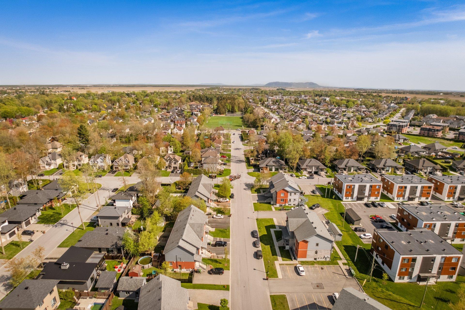 









2150


Av. Jean-Noël-Dion

,
Saint-Hyacinthe,




QC
J2S0G8

