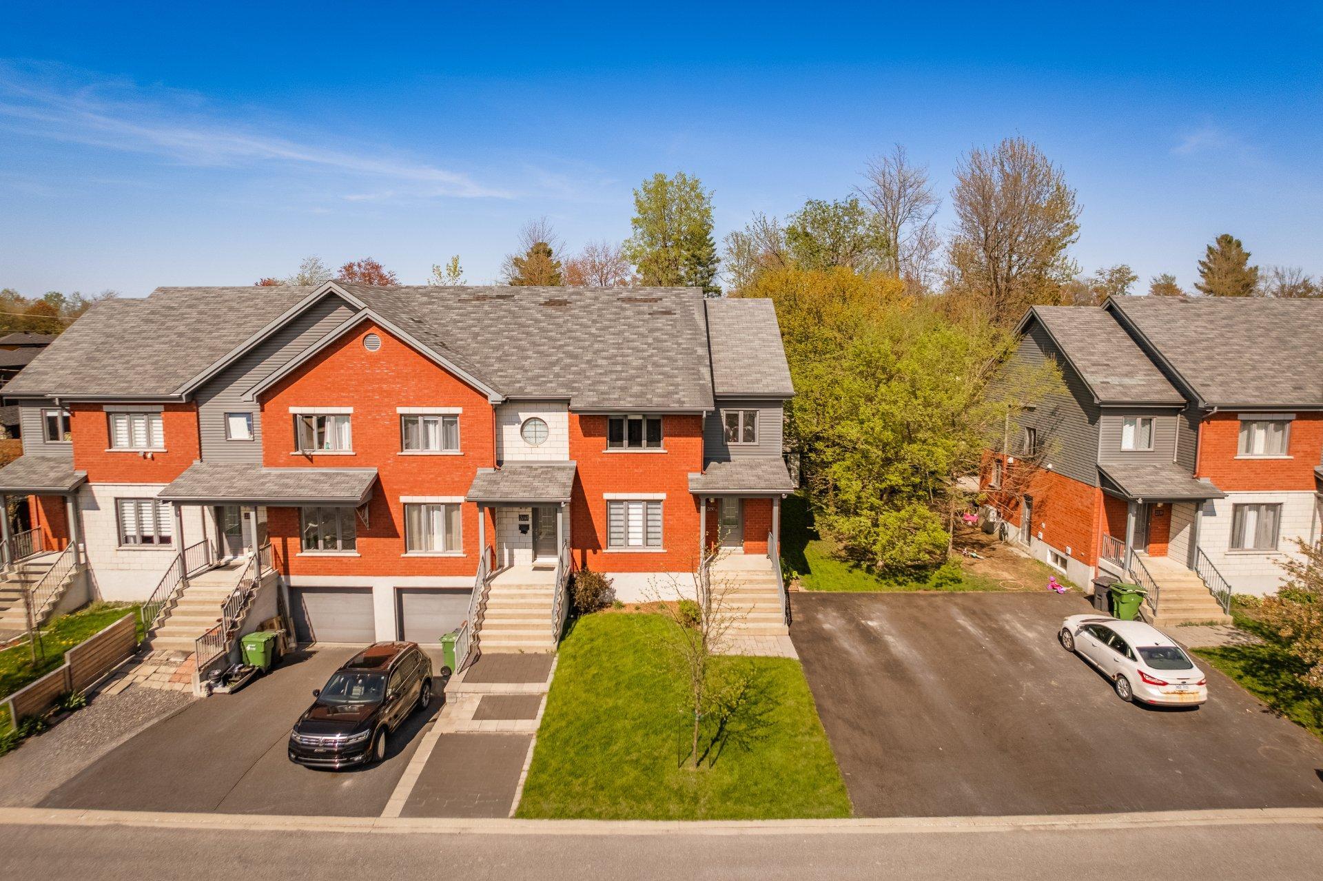 









2150


Av. Jean-Noël-Dion

,
Saint-Hyacinthe,




QC
J2S0G8

