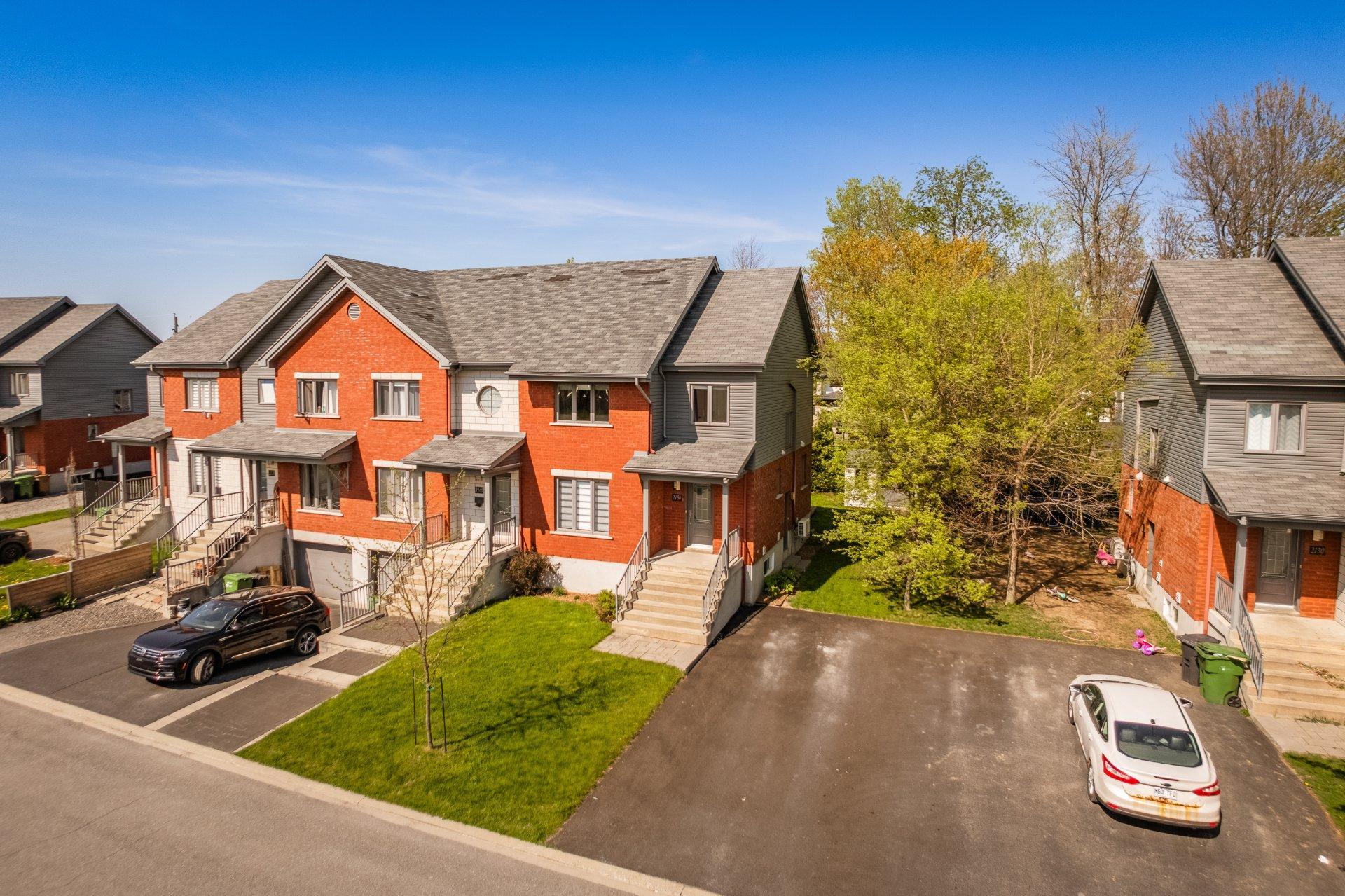 









2150


Av. Jean-Noël-Dion

,
Saint-Hyacinthe,




QC
J2S0G8

