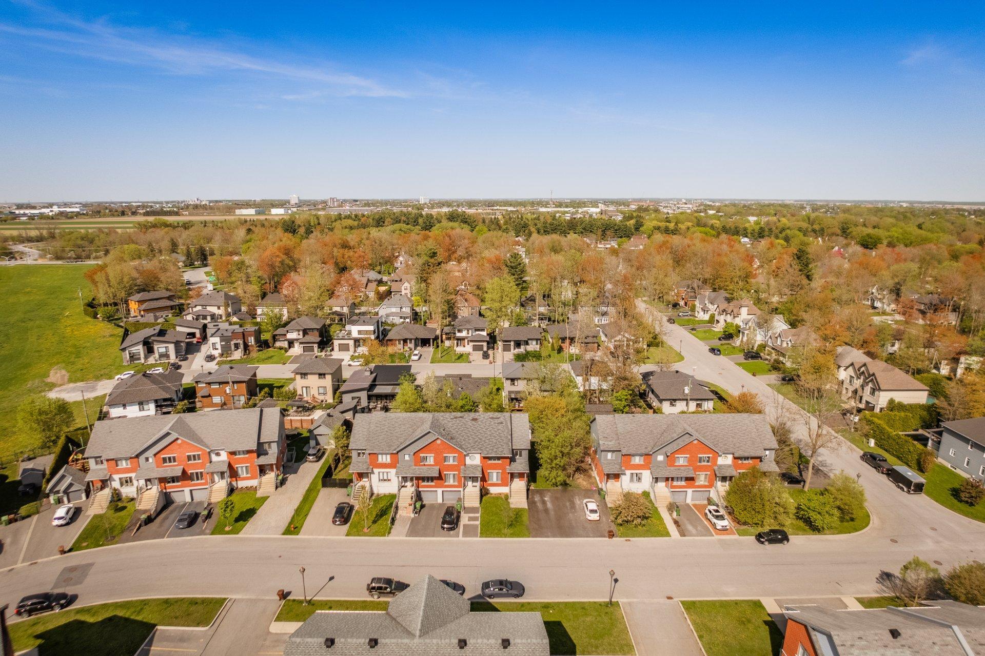 









2150


Av. Jean-Noël-Dion

,
Saint-Hyacinthe,




QC
J2S0G8

