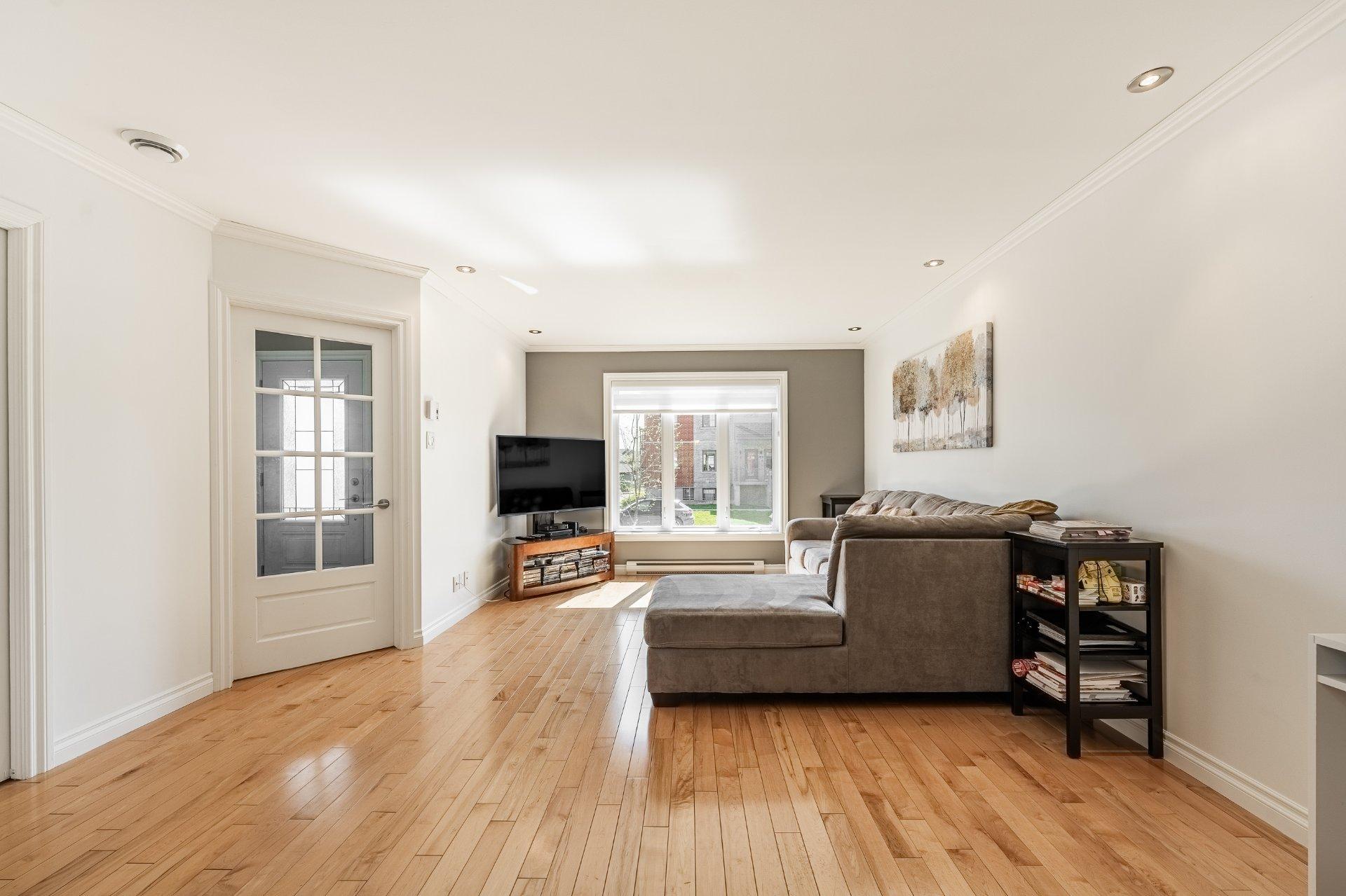 









2150


Av. Jean-Noël-Dion

,
Saint-Hyacinthe,




QC
J2S0G8

