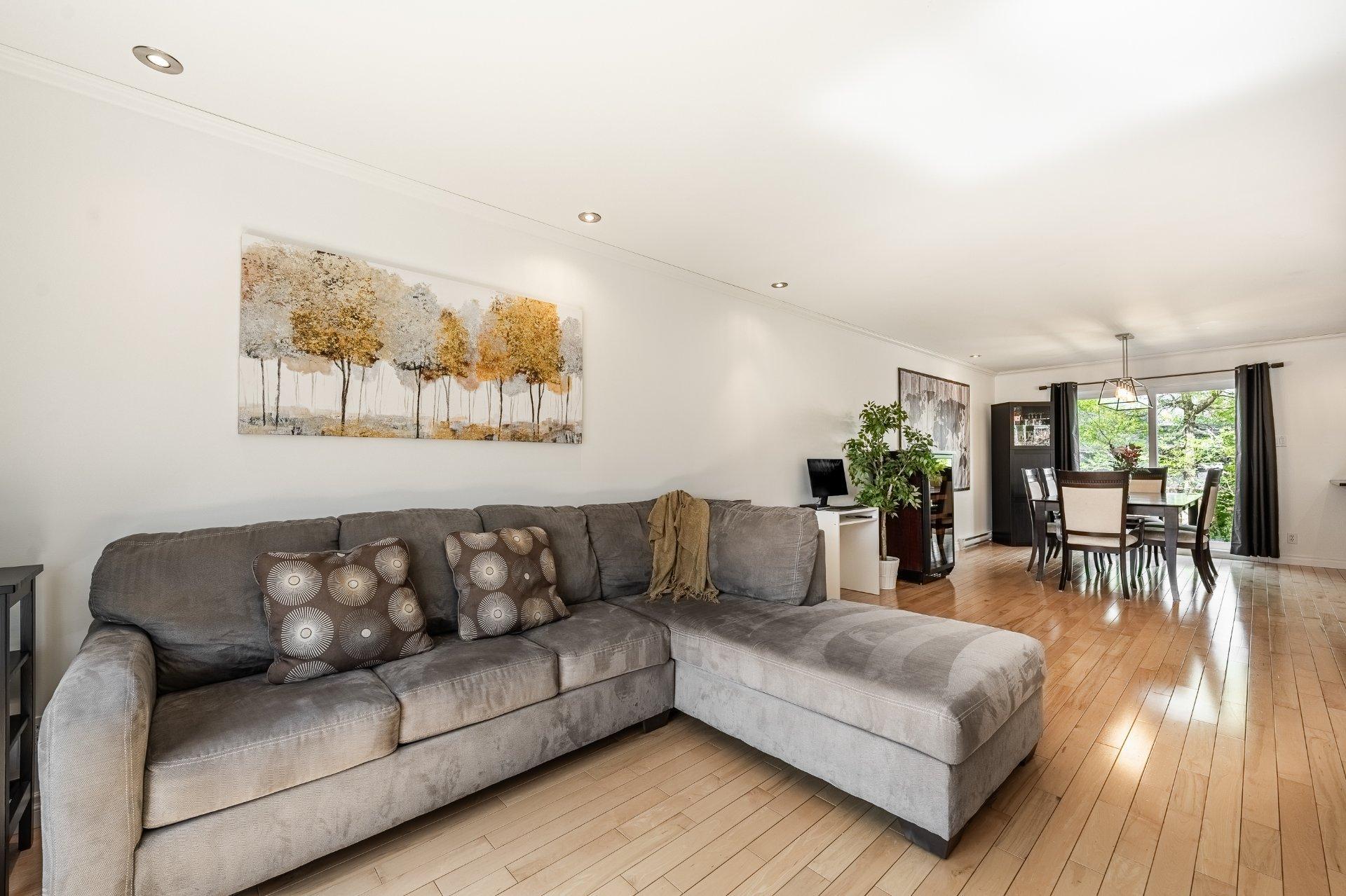 









2150


Av. Jean-Noël-Dion

,
Saint-Hyacinthe,




QC
J2S0G8

