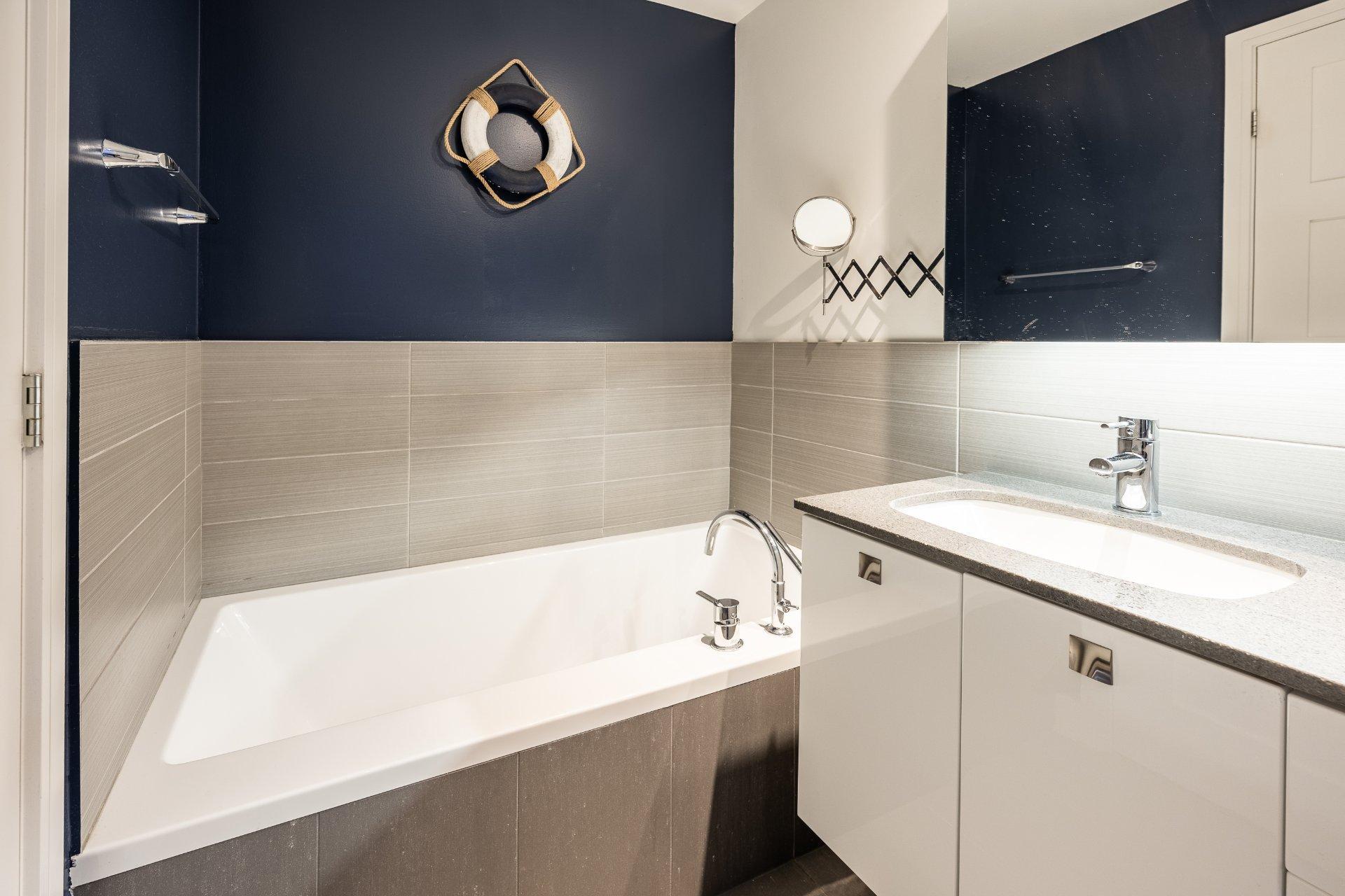 









299


Rue de la Rotonde

, 501,
Montréal (Verdun/Île-des-Soeurs),




QC
H3E0C6

