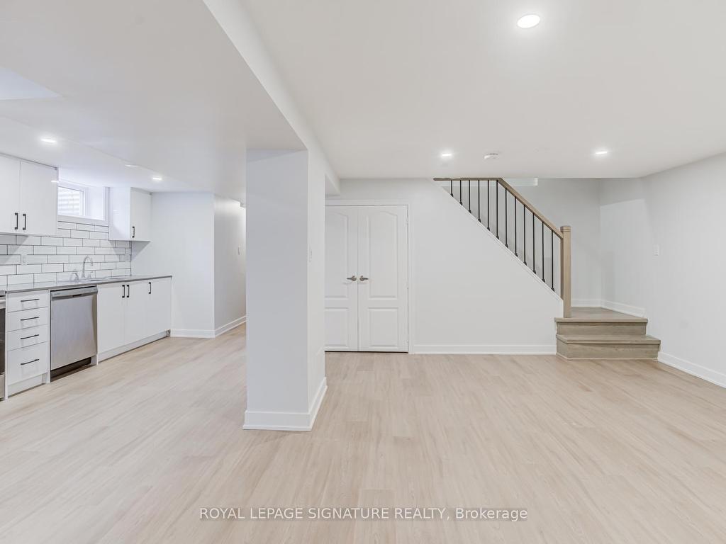 









391


Targa

Road, Lower,
Mississauga,




ON
L5A 1S7

