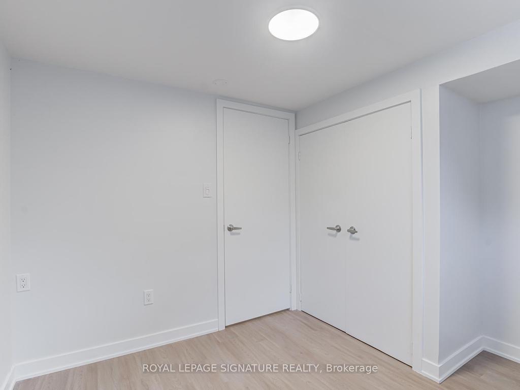 









391


Targa

Road, Lower,
Mississauga,




ON
L5A 1S7

