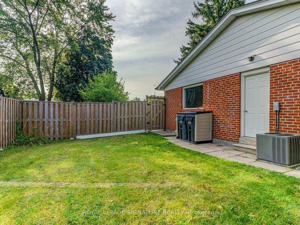 









391


Targa

Road, Lower,
Mississauga,




ON
L5A 1S7

