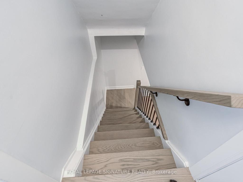 









391


Targa

Road, Lower,
Mississauga,




ON
L5A 1S7

