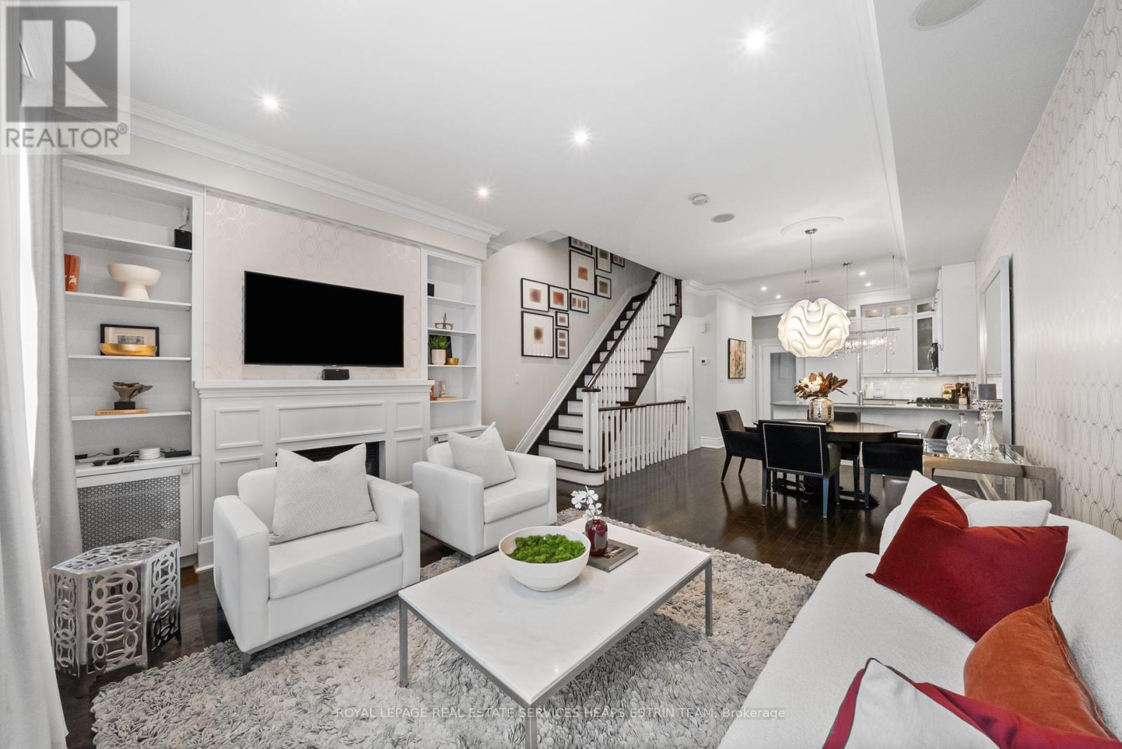 












208A MERTON STREET

,
Toronto,




Ontario
M4S1A1

