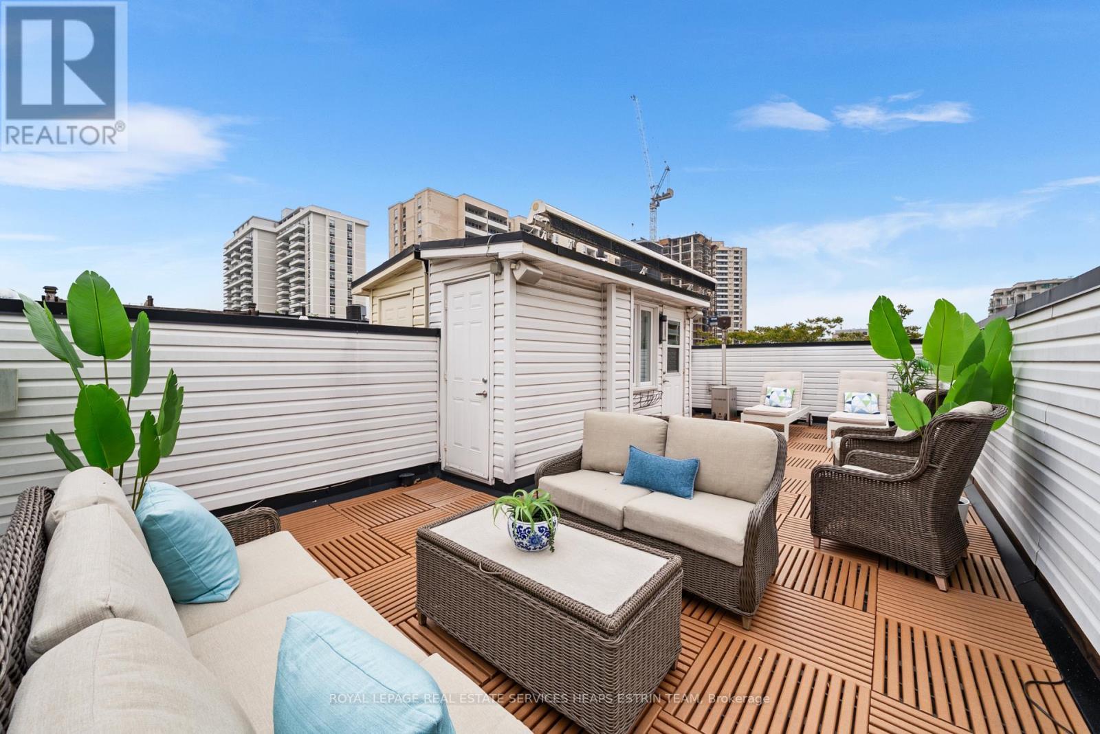 












208A MERTON STREET

,
Toronto,




Ontario
M4S1A1

