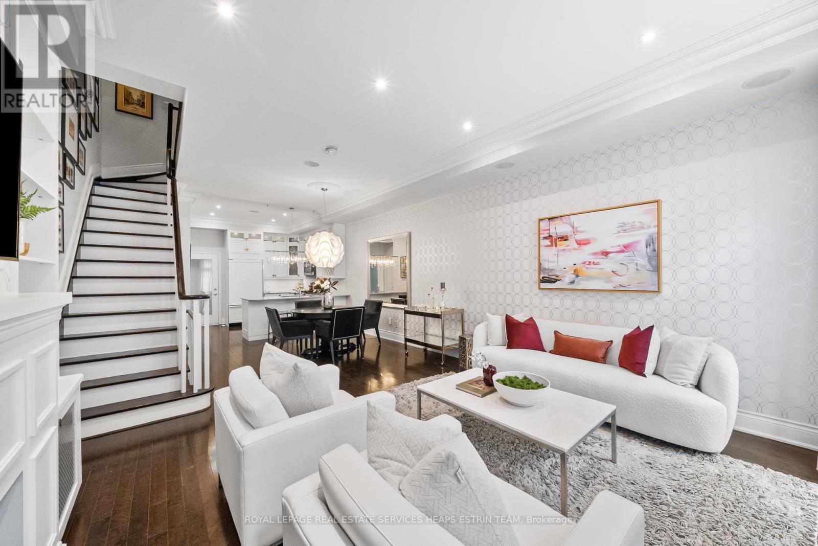 












208A MERTON STREET

,
Toronto,




Ontario
M4S1A1

