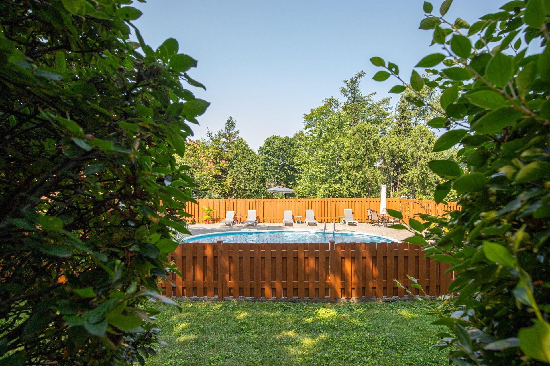 









118


Place de Fontainebleau

,
Saint-Lambert,




QC
J4S1X6

