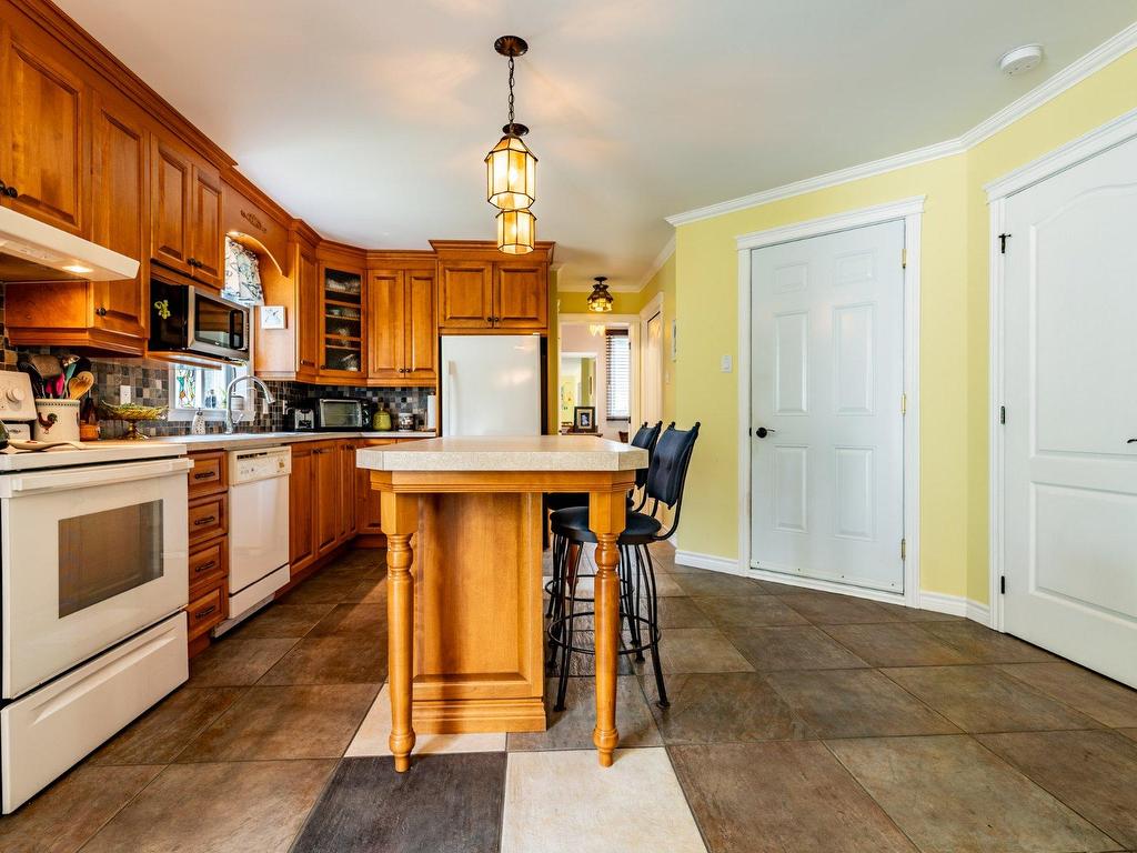 









1460


Rue René-Gagnier

,
Trois-Rivières,




QC
G9C0A5

