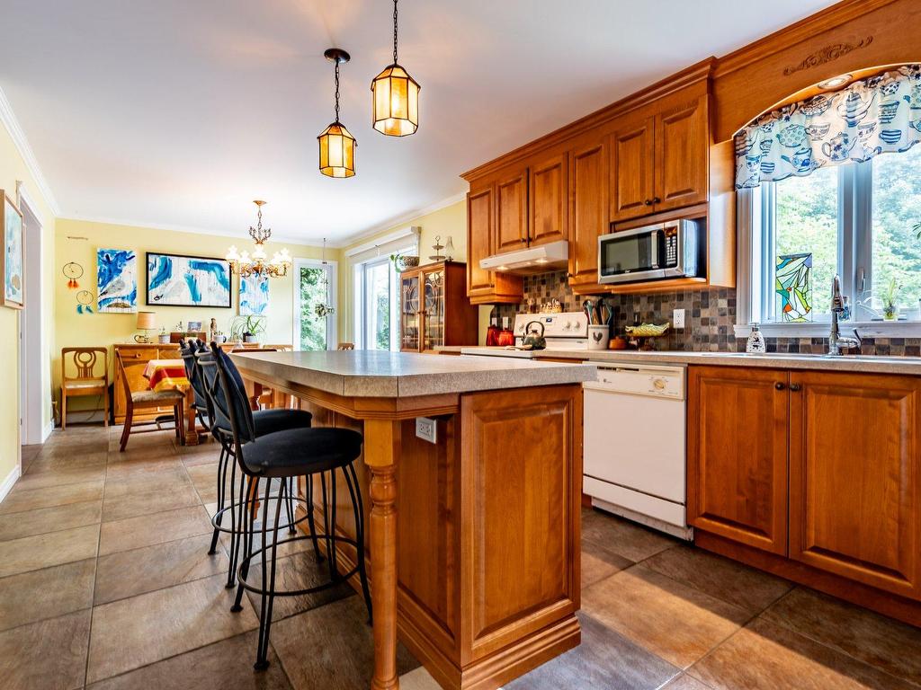 









1460


Rue René-Gagnier

,
Trois-Rivières,




QC
G9C0A5

