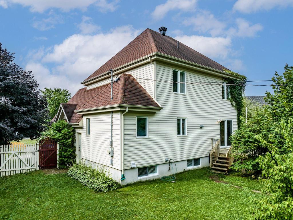 









1460


Rue René-Gagnier

,
Trois-Rivières,




QC
G9C0A5

