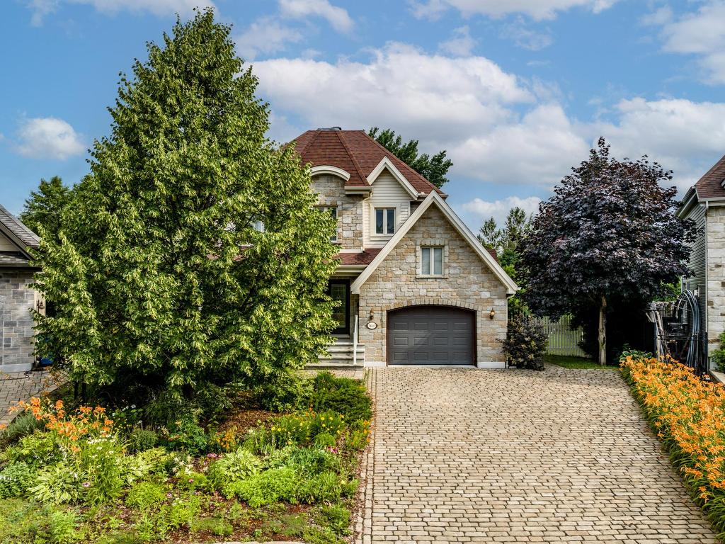 









1460


Rue René-Gagnier

,
Trois-Rivières,




QC
G9C0A5

