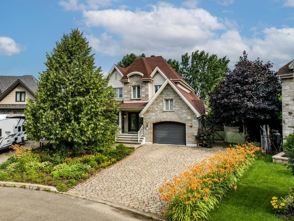 









1460


Rue René-Gagnier

,
Trois-Rivières,




QC
G9C0A5

