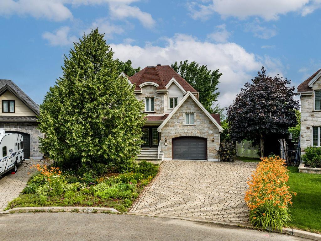 









1460


Rue René-Gagnier

,
Trois-Rivières,




QC
G9C0A5

