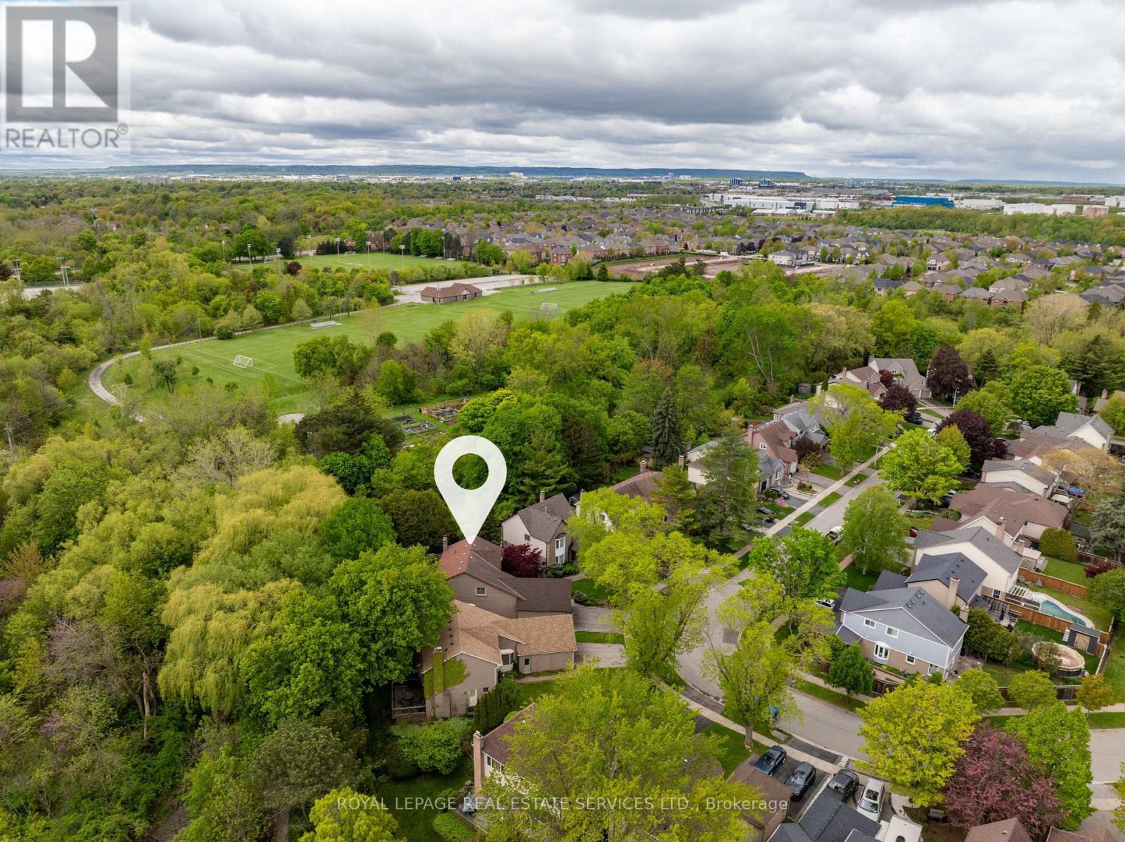 












3282 VICTORIA STREET

,
Oakville,




Ontario
L6L5R3

