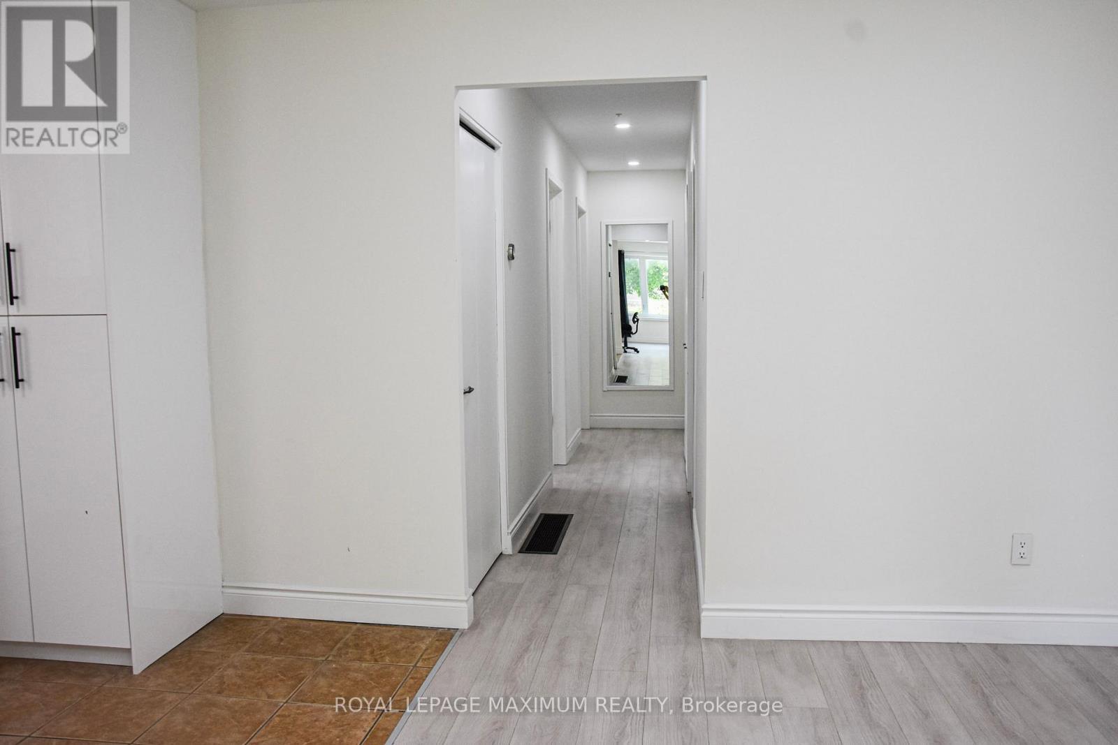 












231 A CEDARBRAE AVENUE

,
Waterloo,




Ontario
N2L4S6

