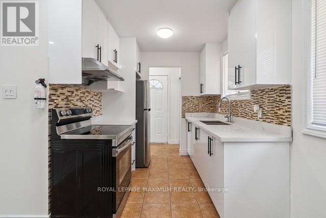 












231 A CEDARBRAE AVENUE

,
Waterloo,




Ontario
N2L4S6

