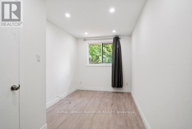 












231 A CEDARBRAE AVENUE

,
Waterloo,




Ontario
N2L4S6

