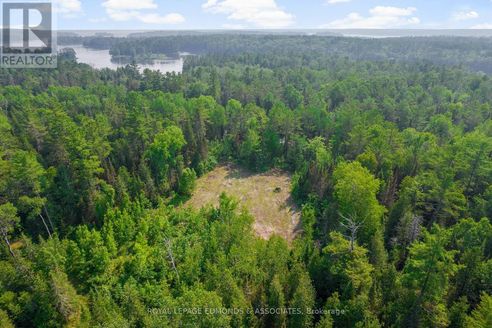 












1034 RAPID ROAD

,
Whitewater Region,







Ontario
K0J2L0

