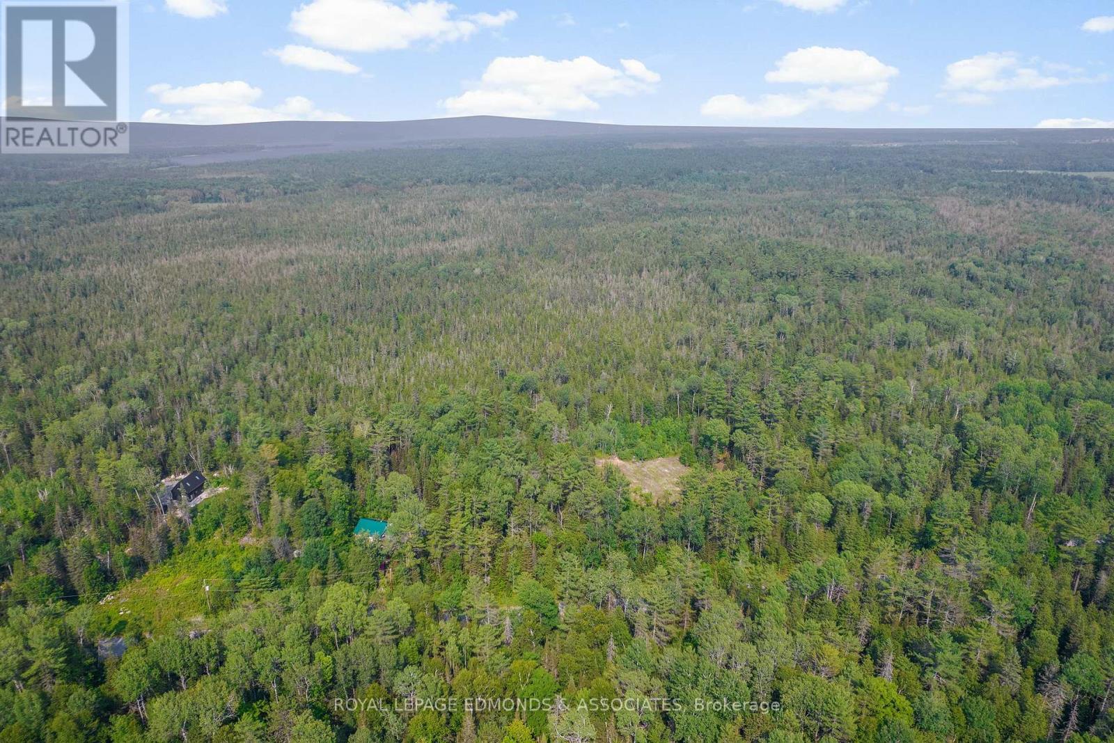 












1034 RAPID ROAD

,
Whitewater Region,







Ontario
K0J2L0


