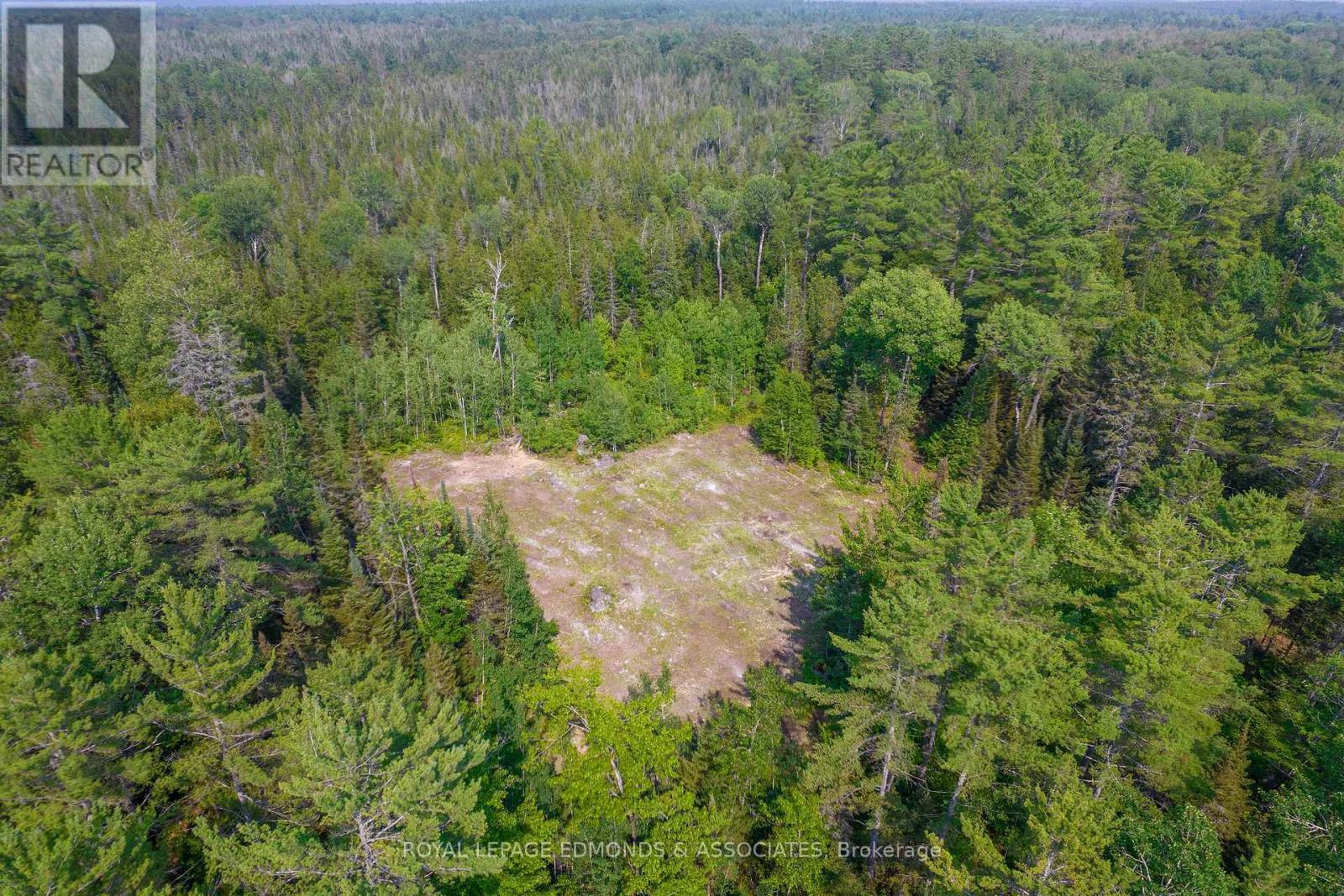 












1034 RAPID ROAD

,
Whitewater Region,







Ontario
K0J2L0

