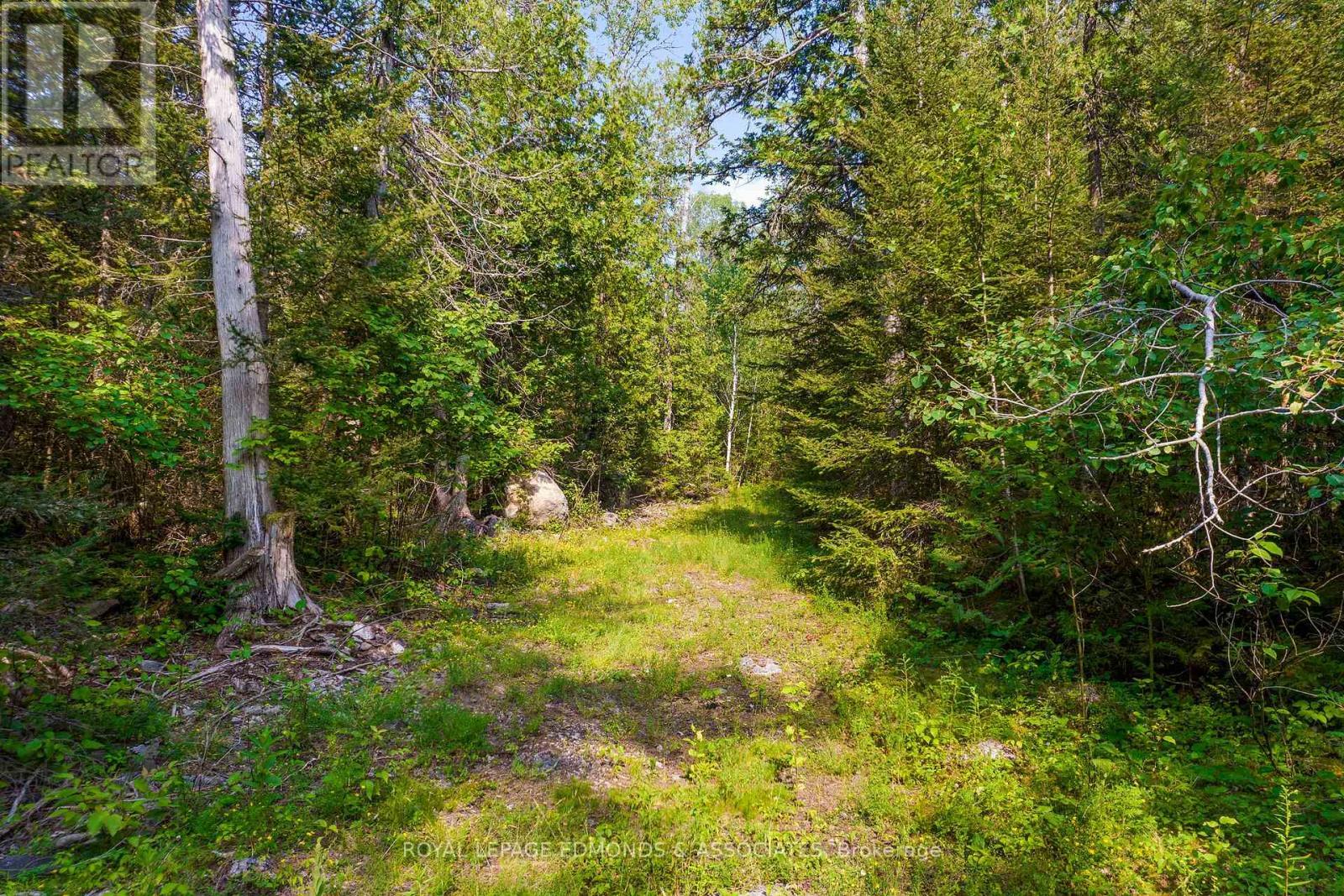 












1034 RAPID ROAD

,
Whitewater Region,







Ontario
K0J2L0

