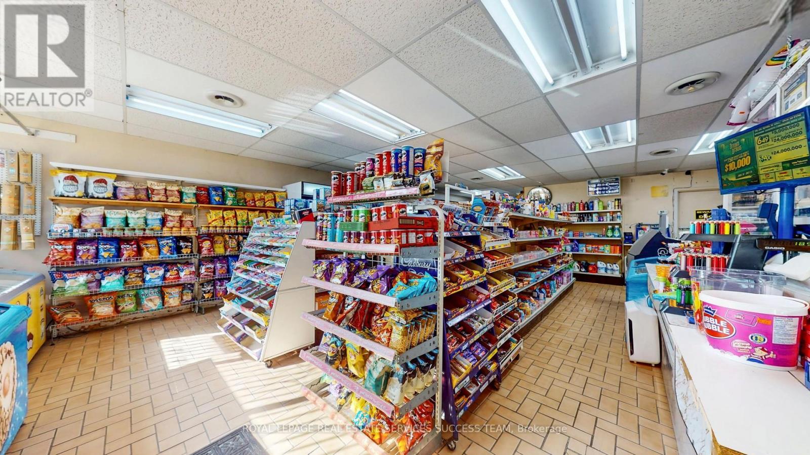 












404 WOODFIELD ROAD

,
Toronto,




Ontario
M4L2X1

